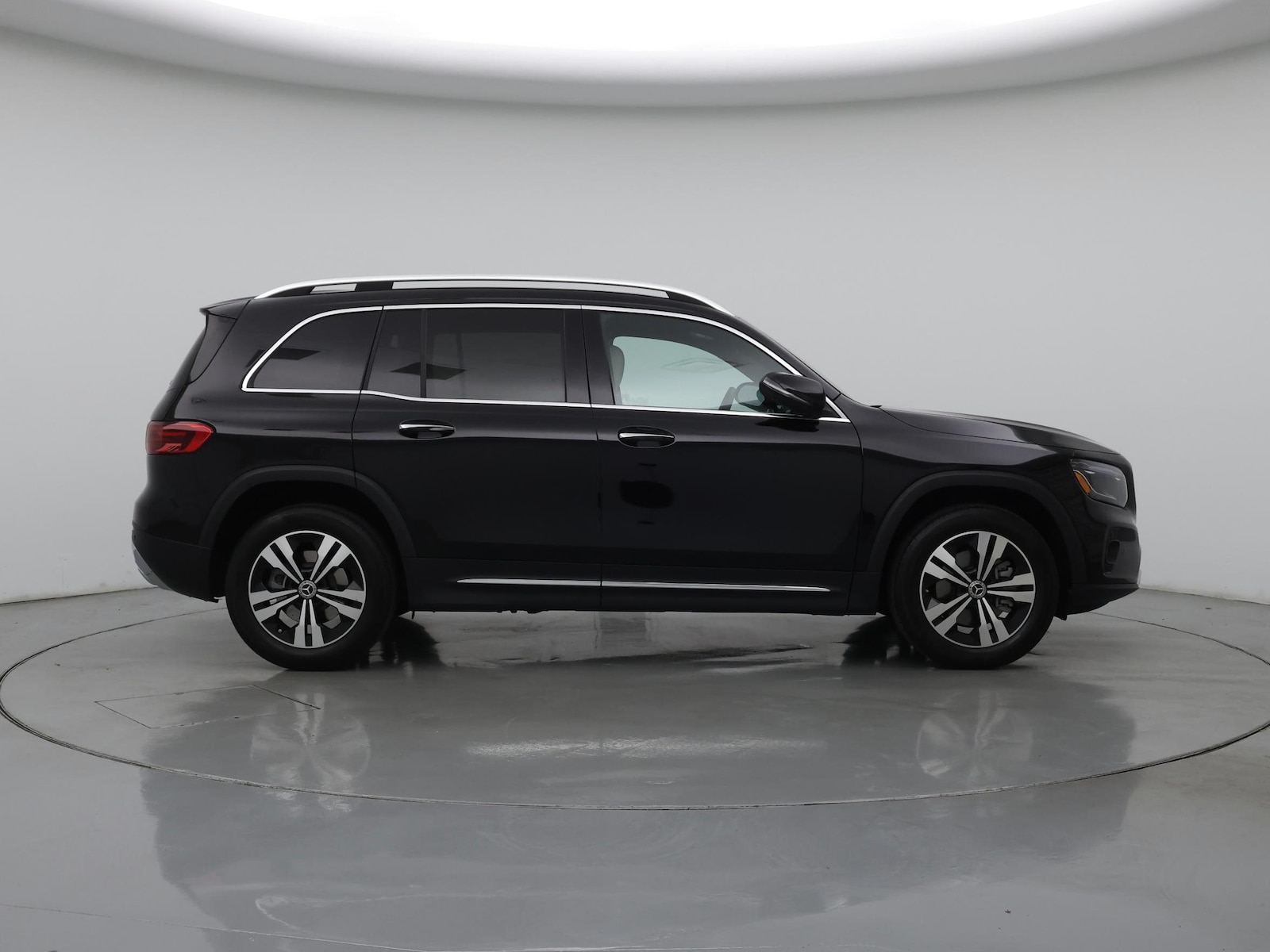 2025 Mercedes-Benz GLB Base - Photo 8