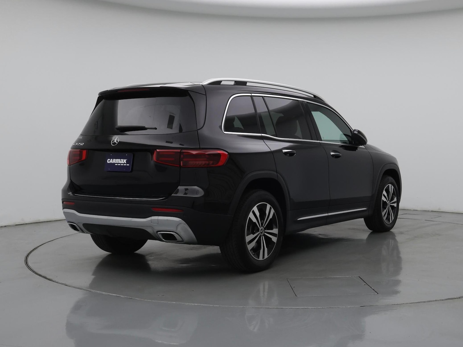 2025 Mercedes-Benz GLB Base - Photo 9