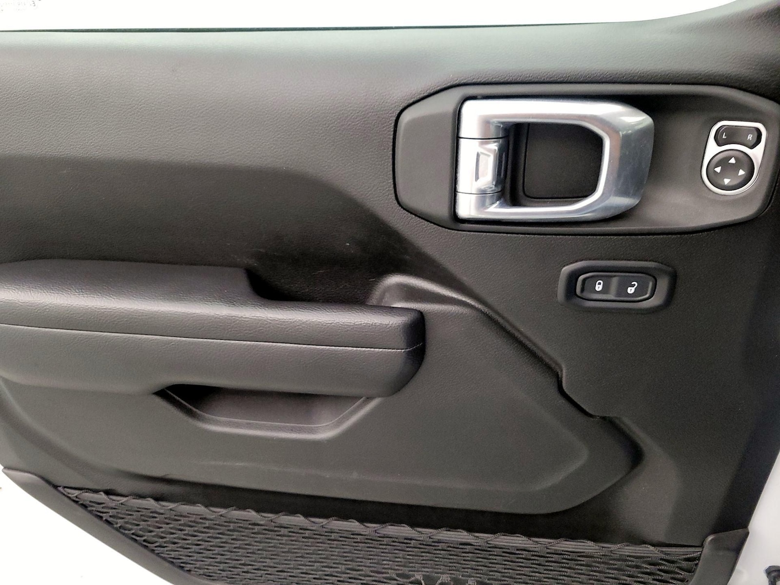 2025 Jeep Wrangler 4-Door Sport S - Photo 13