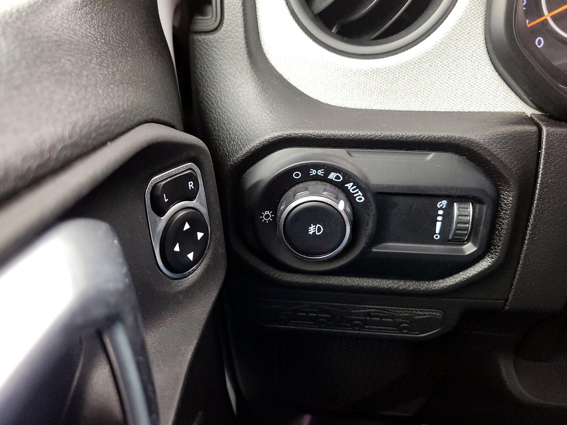 Thumbnail: 2025 Jeep Wrangler - 13