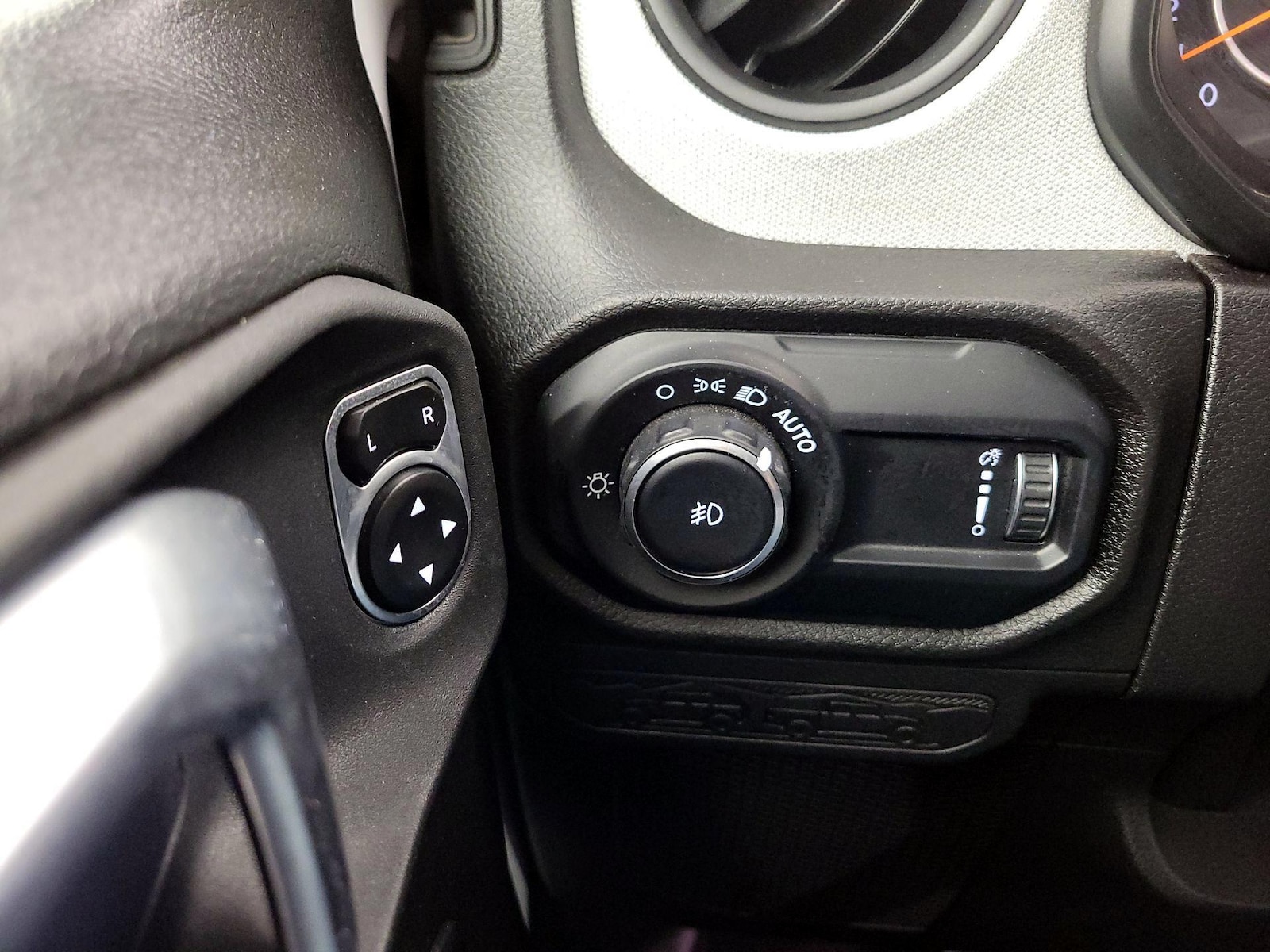 2025 Jeep Wrangler 4-Door Sport S - Photo 14