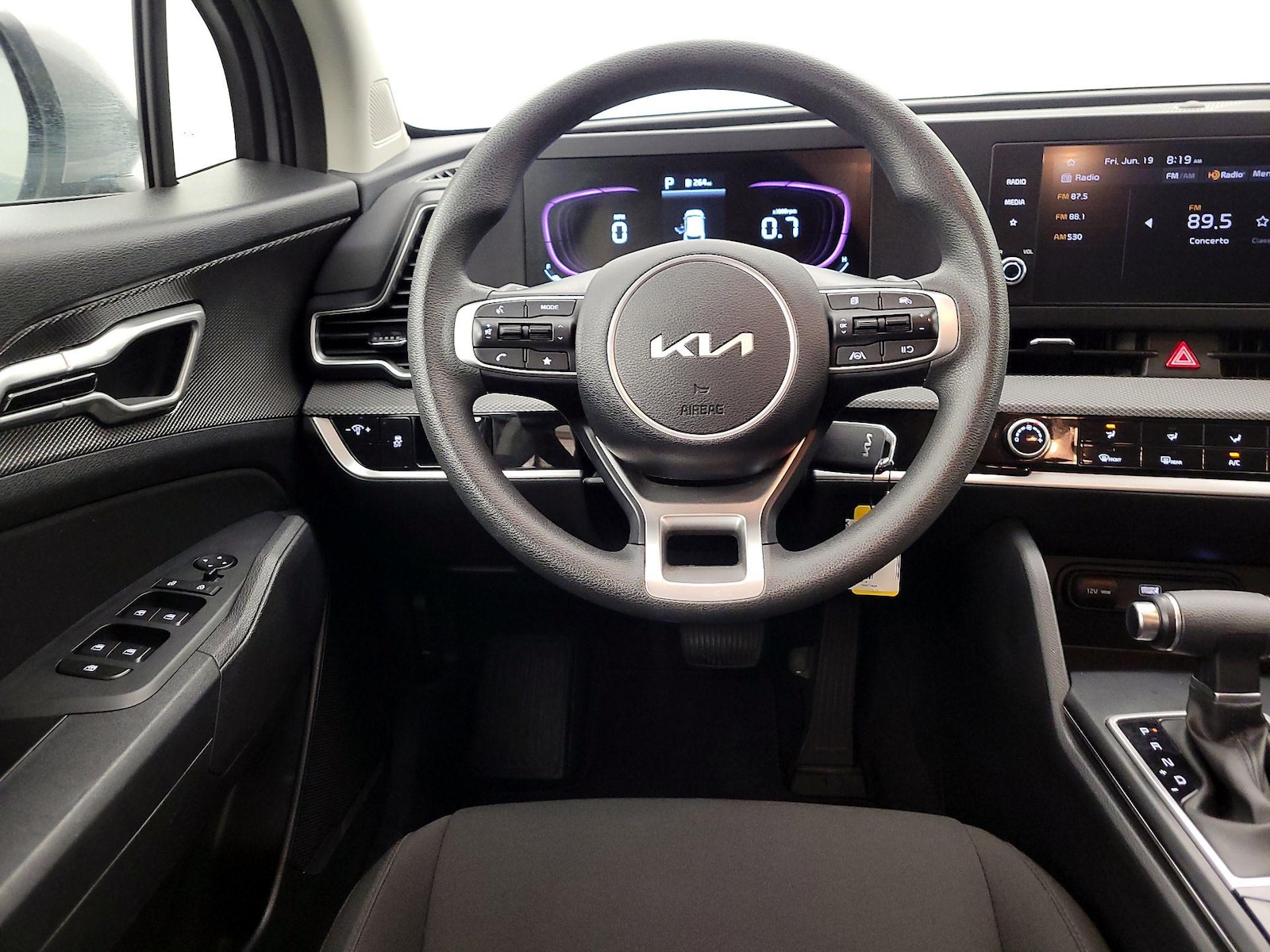 2025 Kia Sportage LX - Photo 11