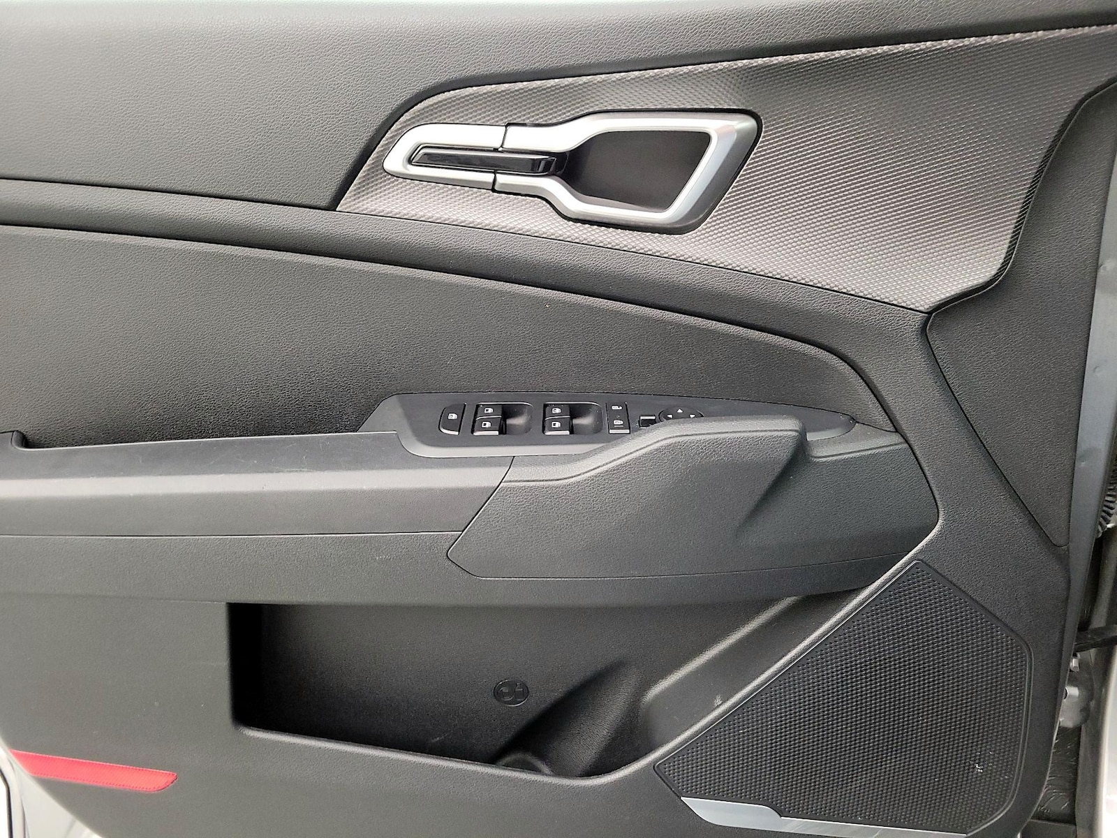 2025 Kia Sportage LX - Photo 13