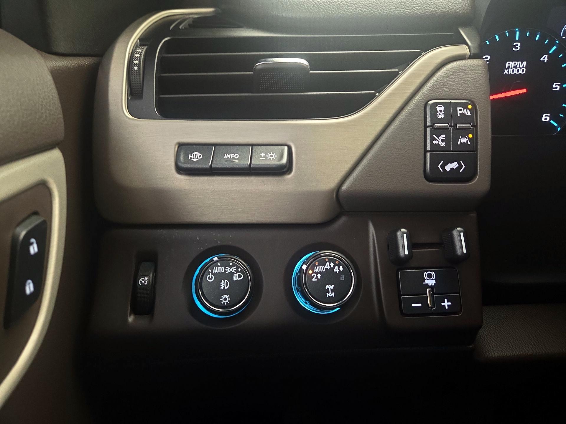 Thumbnail: 2020 GMC Yukon XL - 13