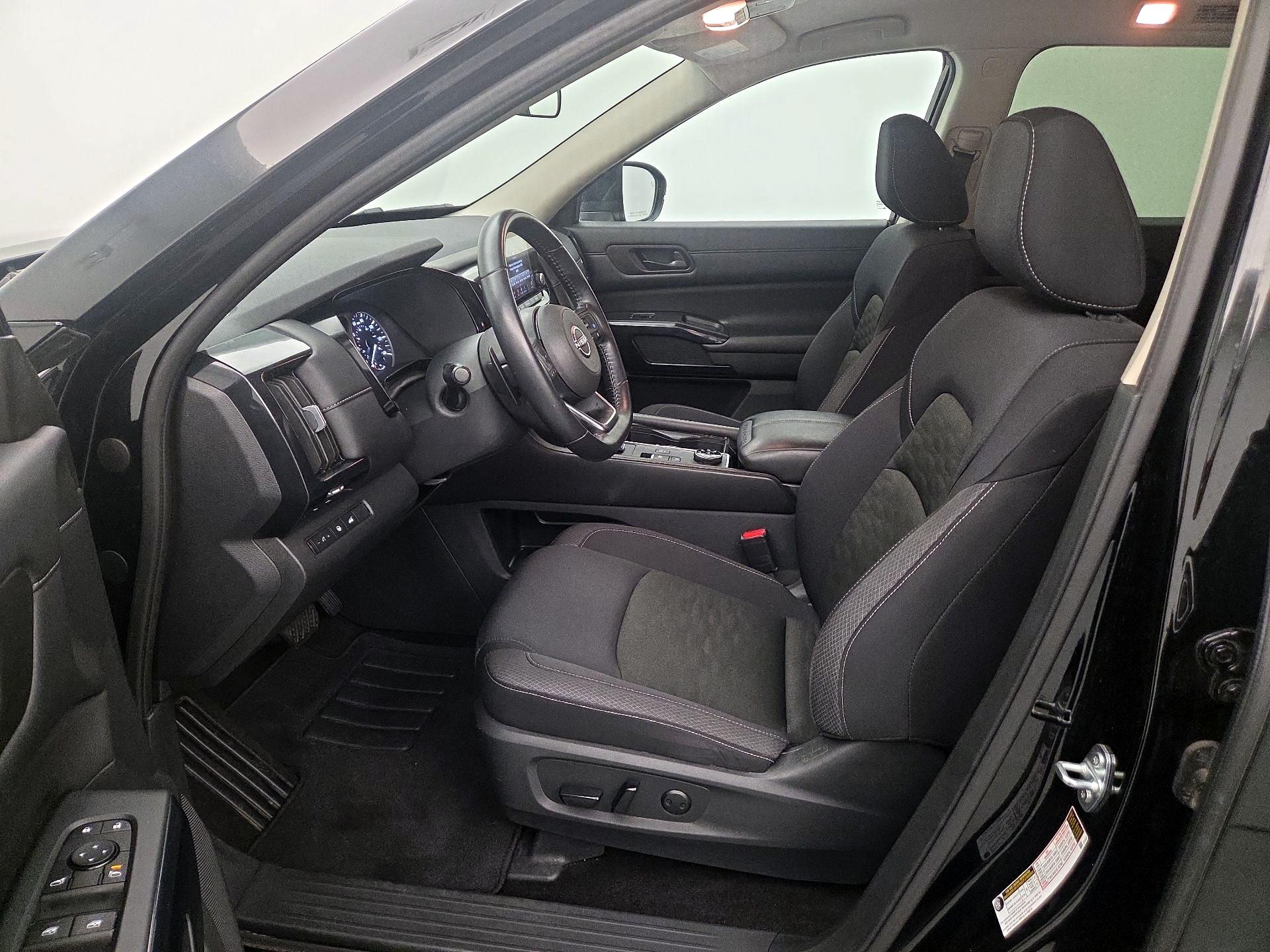 Thumbnail: 2025 Nissan Pathfinder - 11