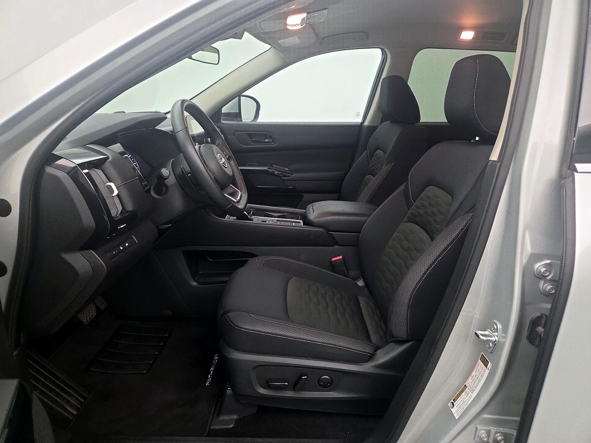 Thumbnail: 2025 Nissan Pathfinder - 11
