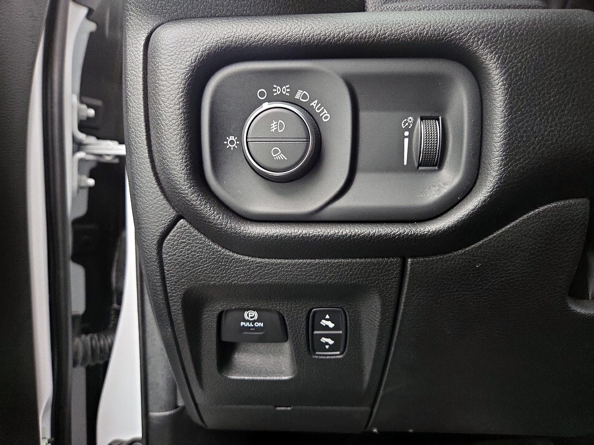 Thumbnail: 2023 RAM 1500 - 13