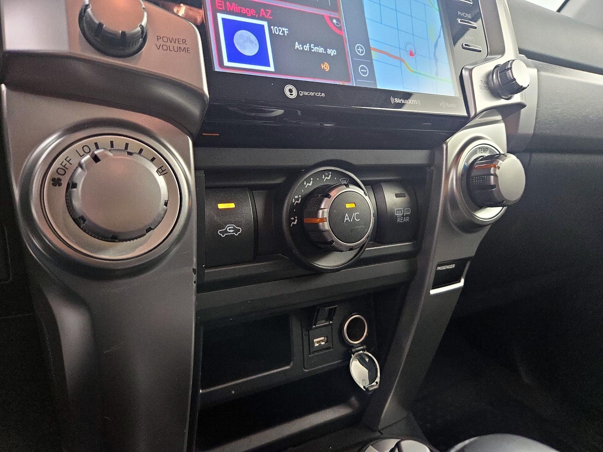 Thumbnail: 2022 Toyota 4Runner - 16