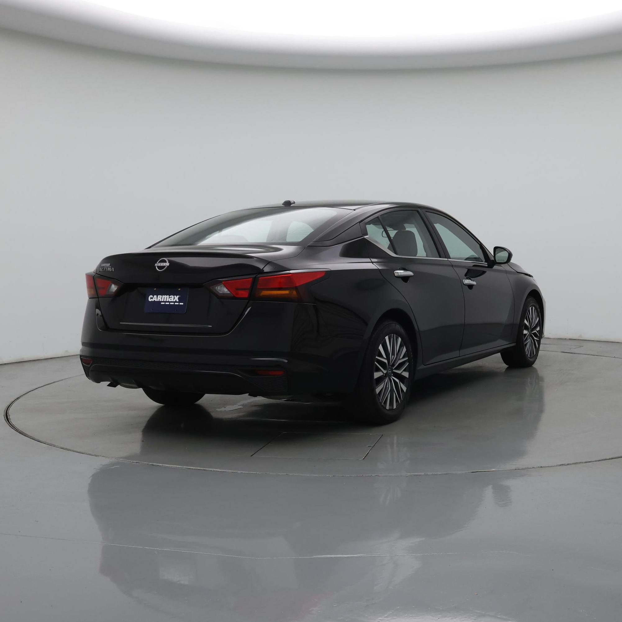 Thumbnail: 2025 Nissan Altima - 8