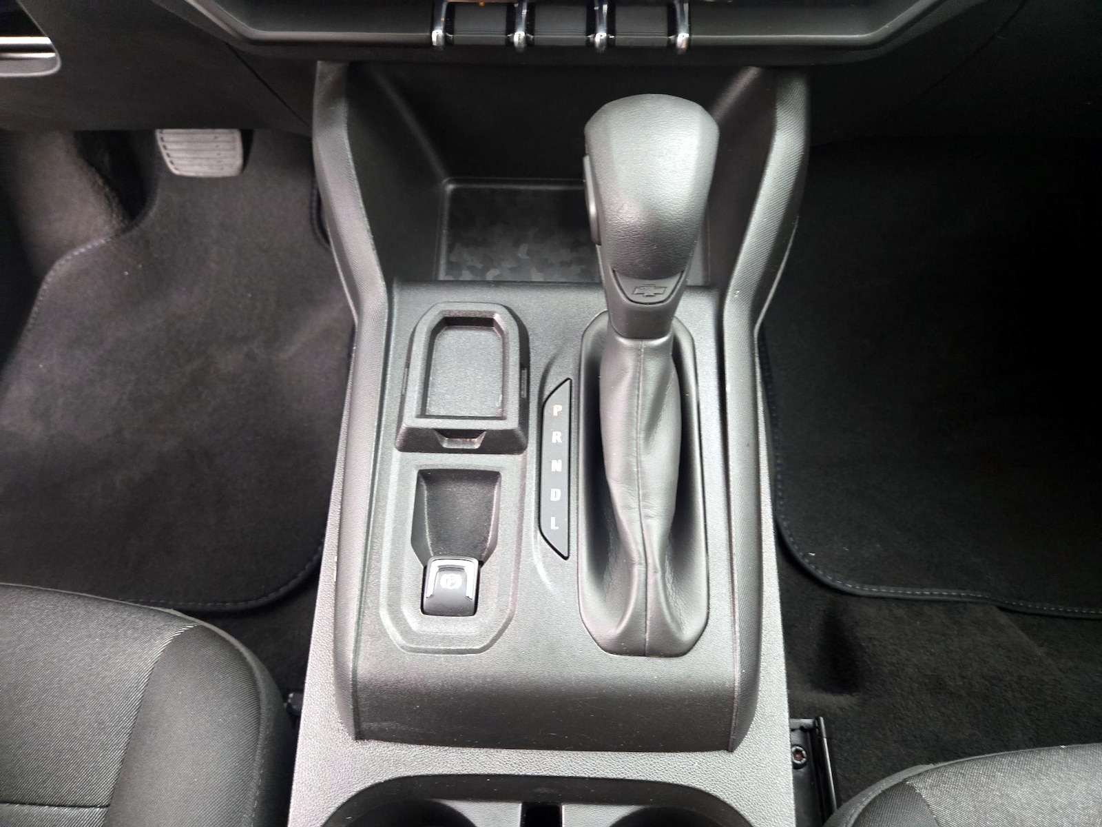2024 Chevrolet Colorado Work Truck - Photo 19