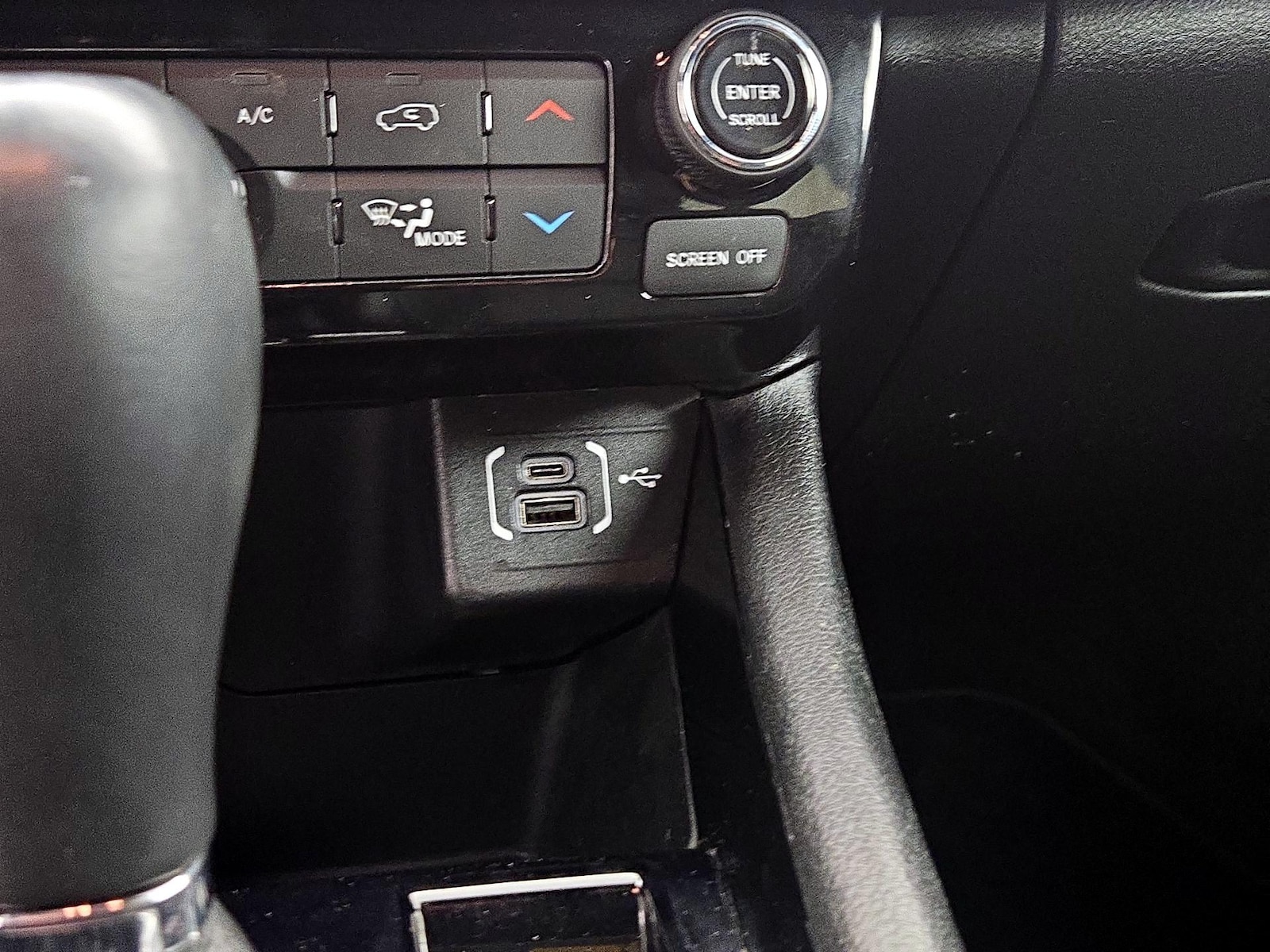 2022 Jeep Compass (RED) Edition - Photo 19