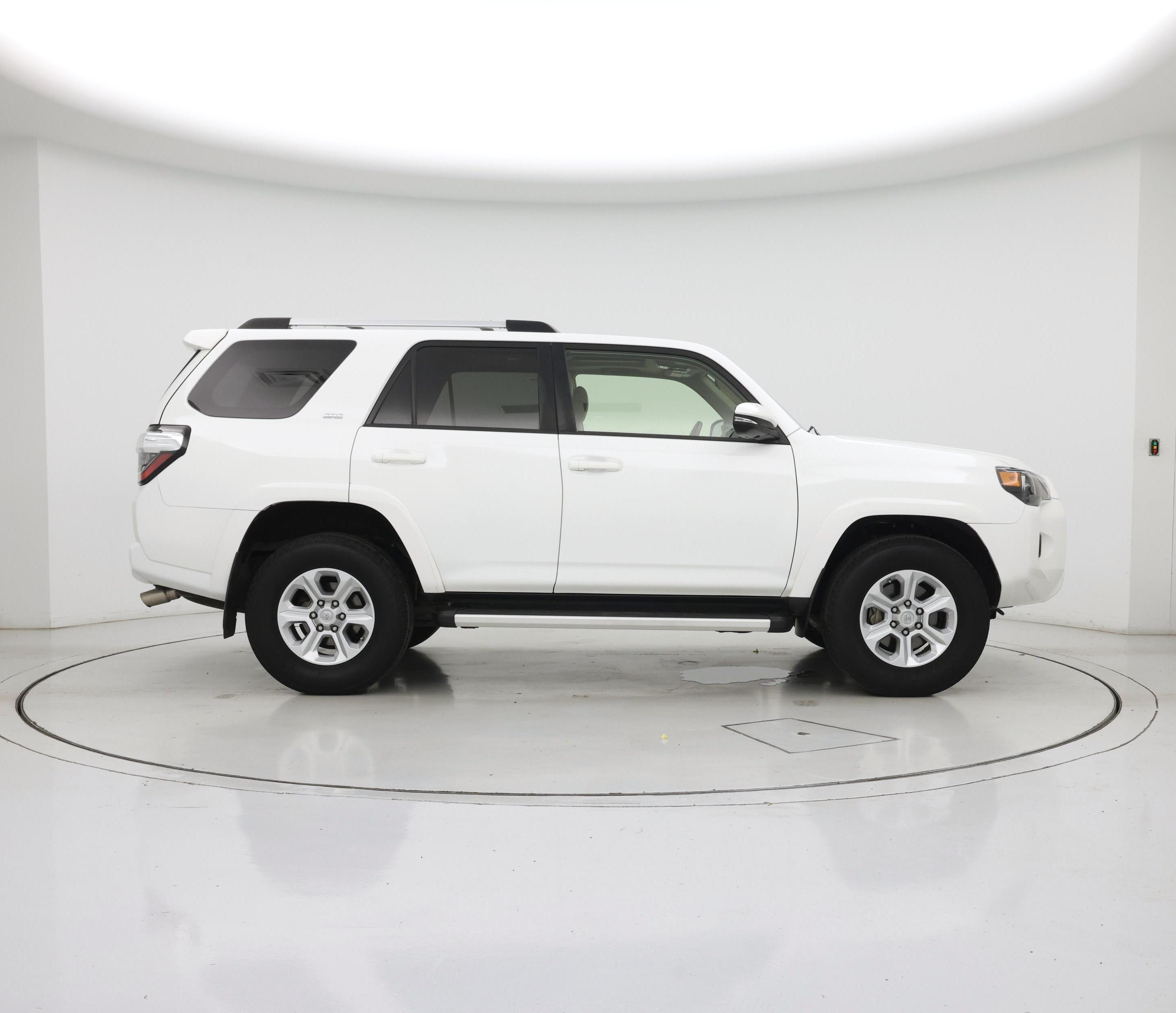 Thumbnail: 2020 Toyota 4Runner - 7
