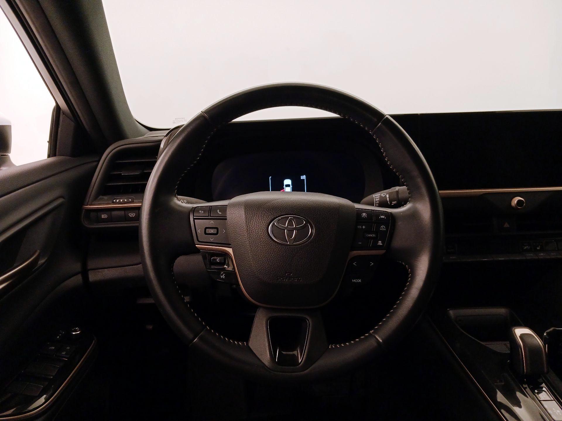 Thumbnail: 2024 Toyota Crown - 10