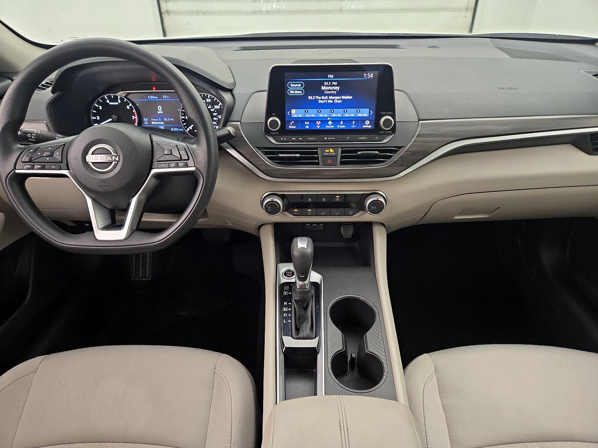 Thumbnail: 2025 Nissan Altima - 9