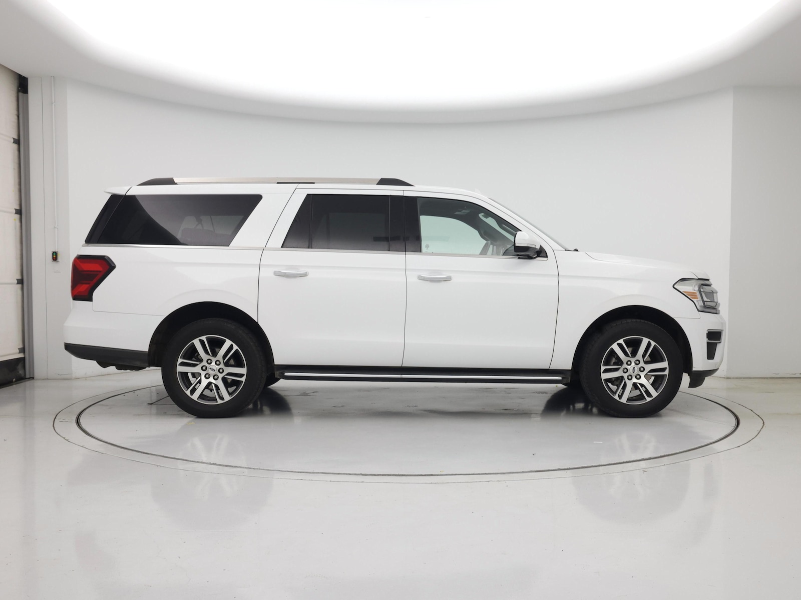 2022 Ford Expedition Limited - Photo 8
