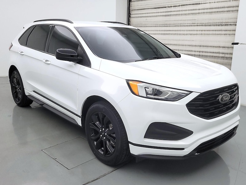2022 Ford Edge SE