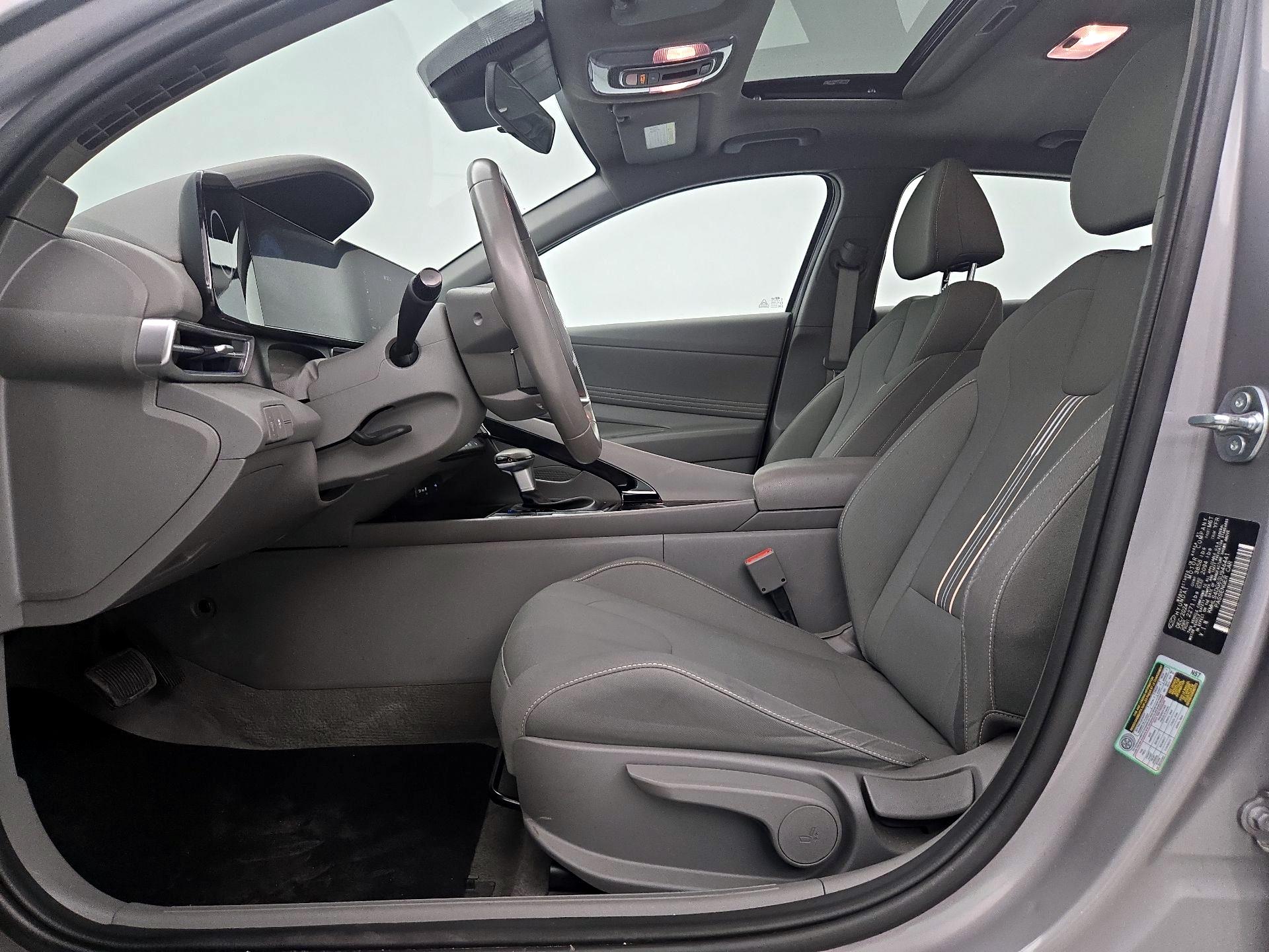 Thumbnail: 2025 Hyundai Elantra - 11