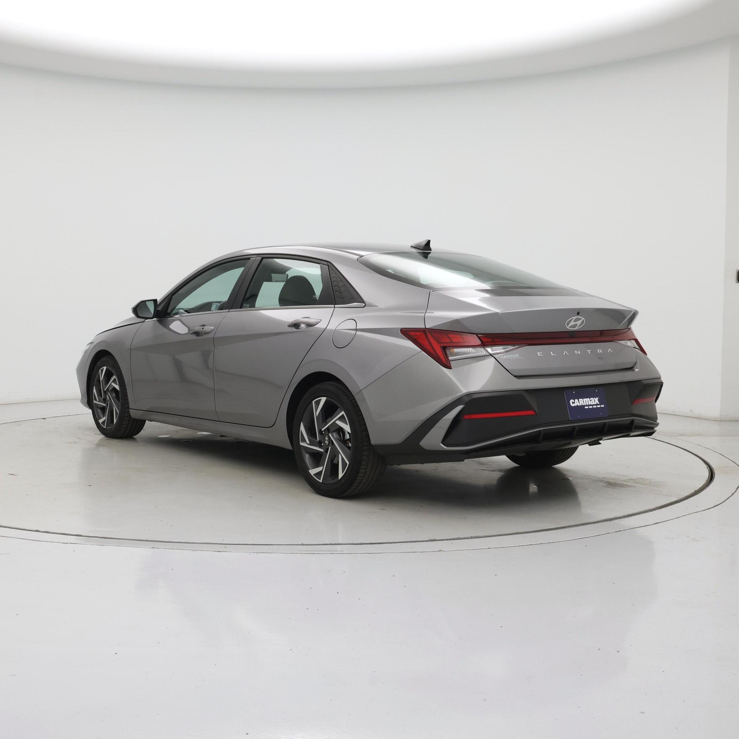 Thumbnail: 2025 Hyundai Elantra - 2