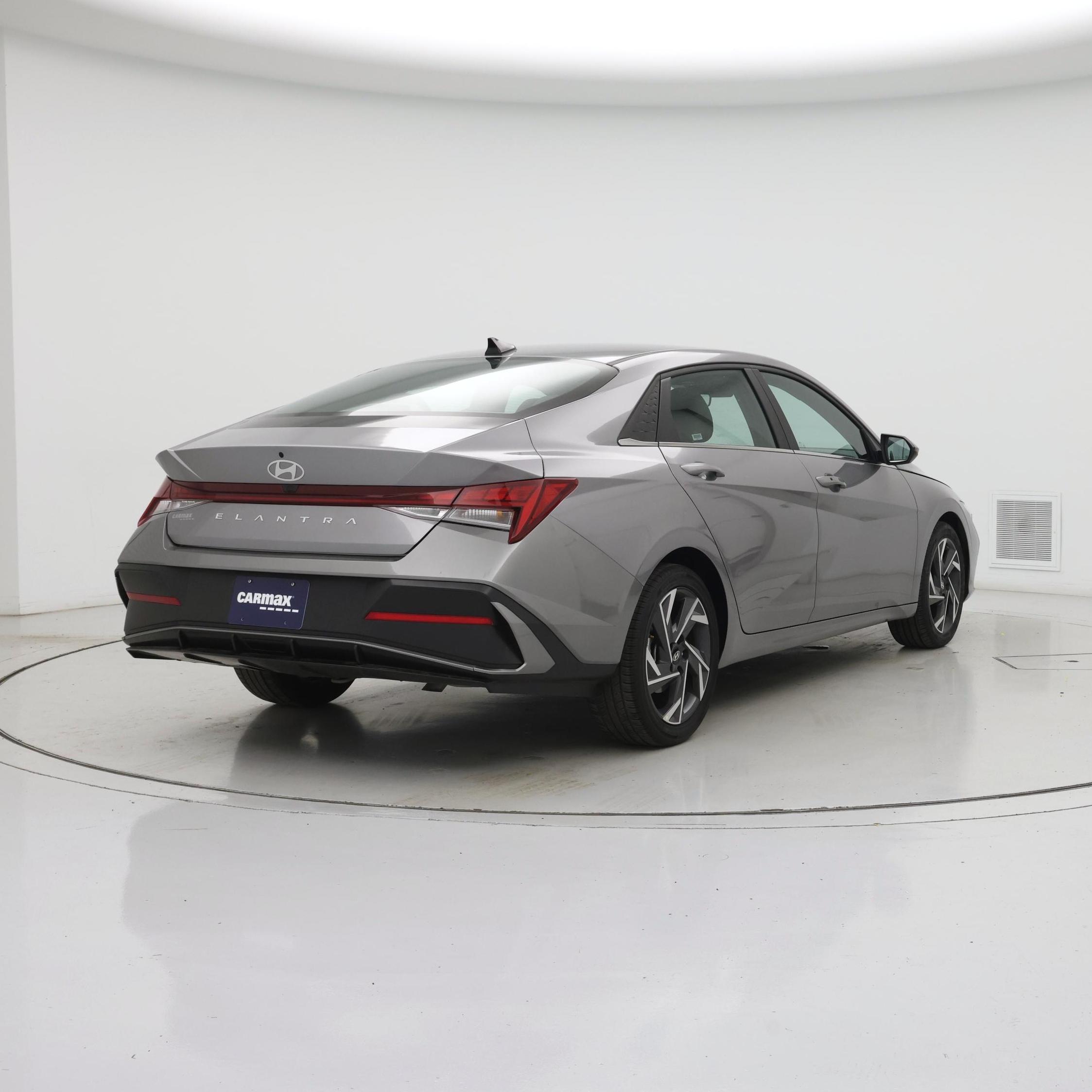 Thumbnail: 2025 Hyundai Elantra - 8