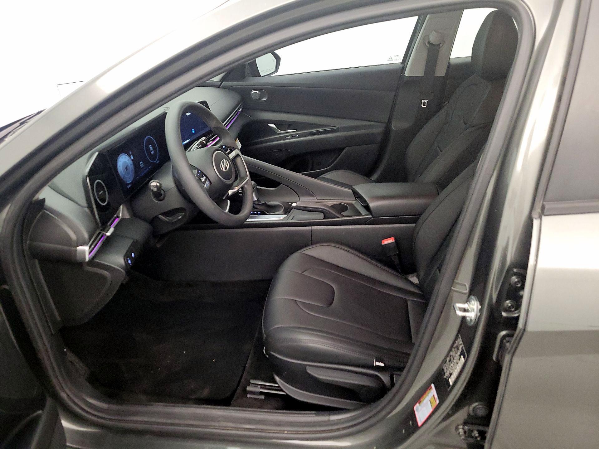 Thumbnail: 2024 Hyundai Elantra - 11
