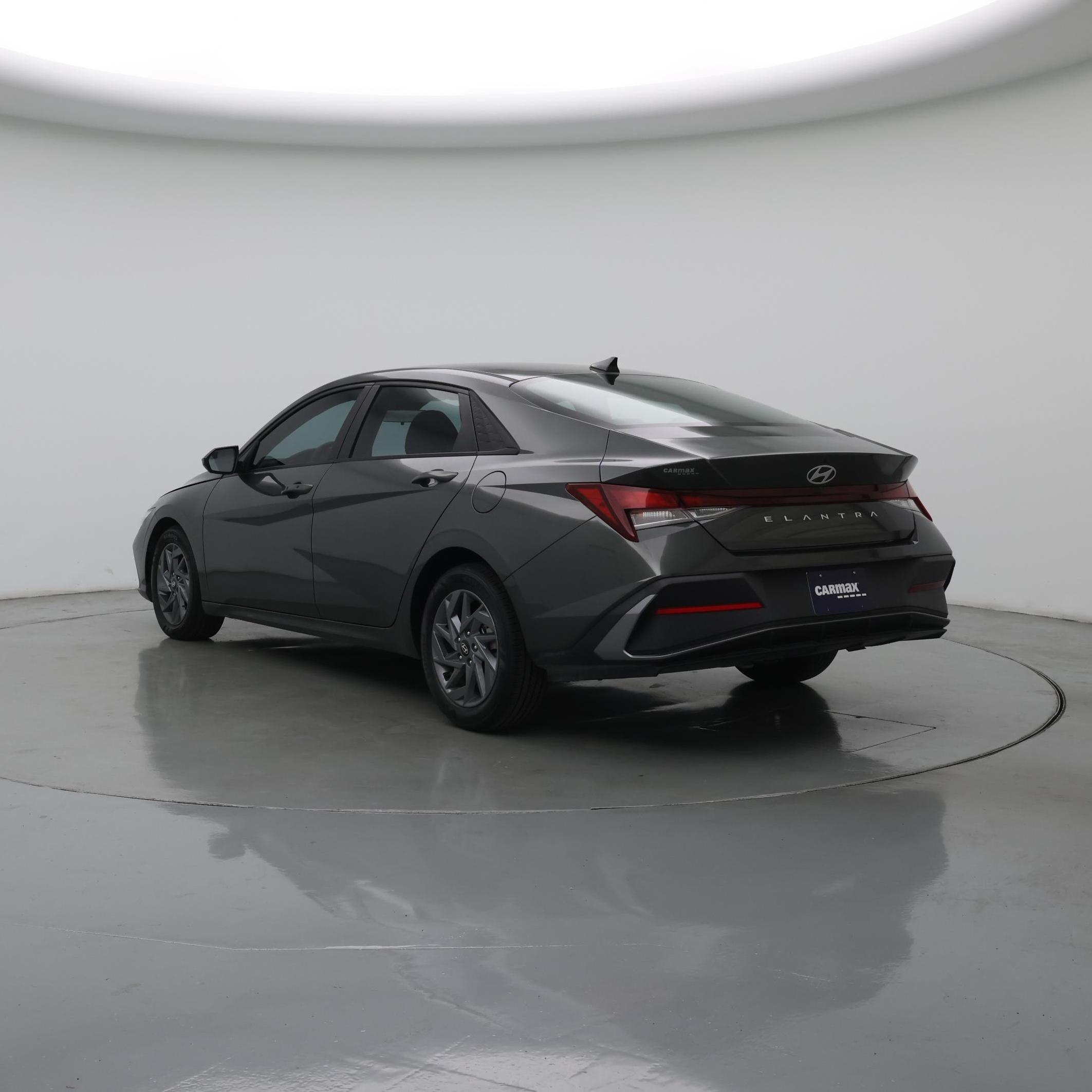 Thumbnail: 2024 Hyundai Elantra - 2