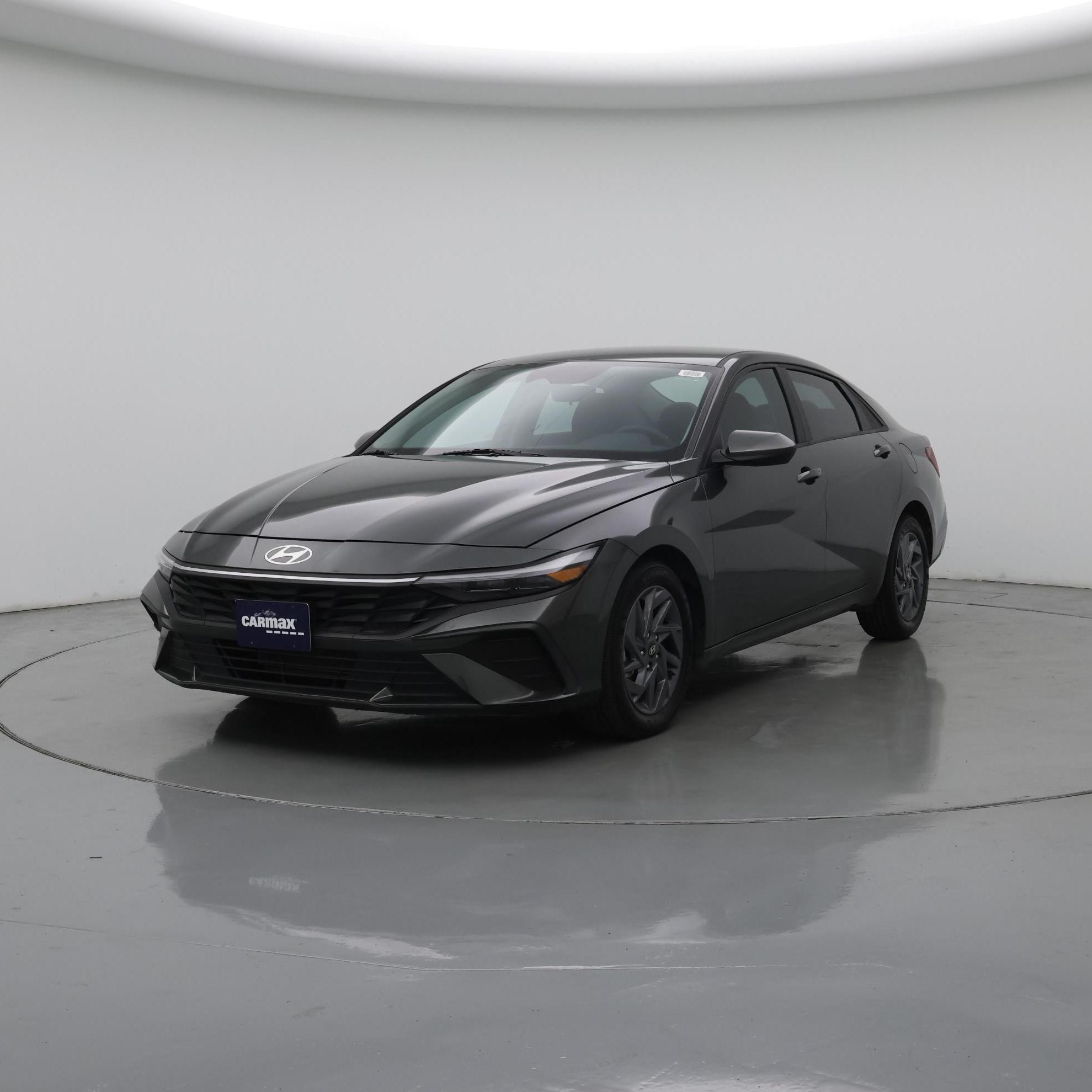 Thumbnail: 2024 Hyundai Elantra - 4