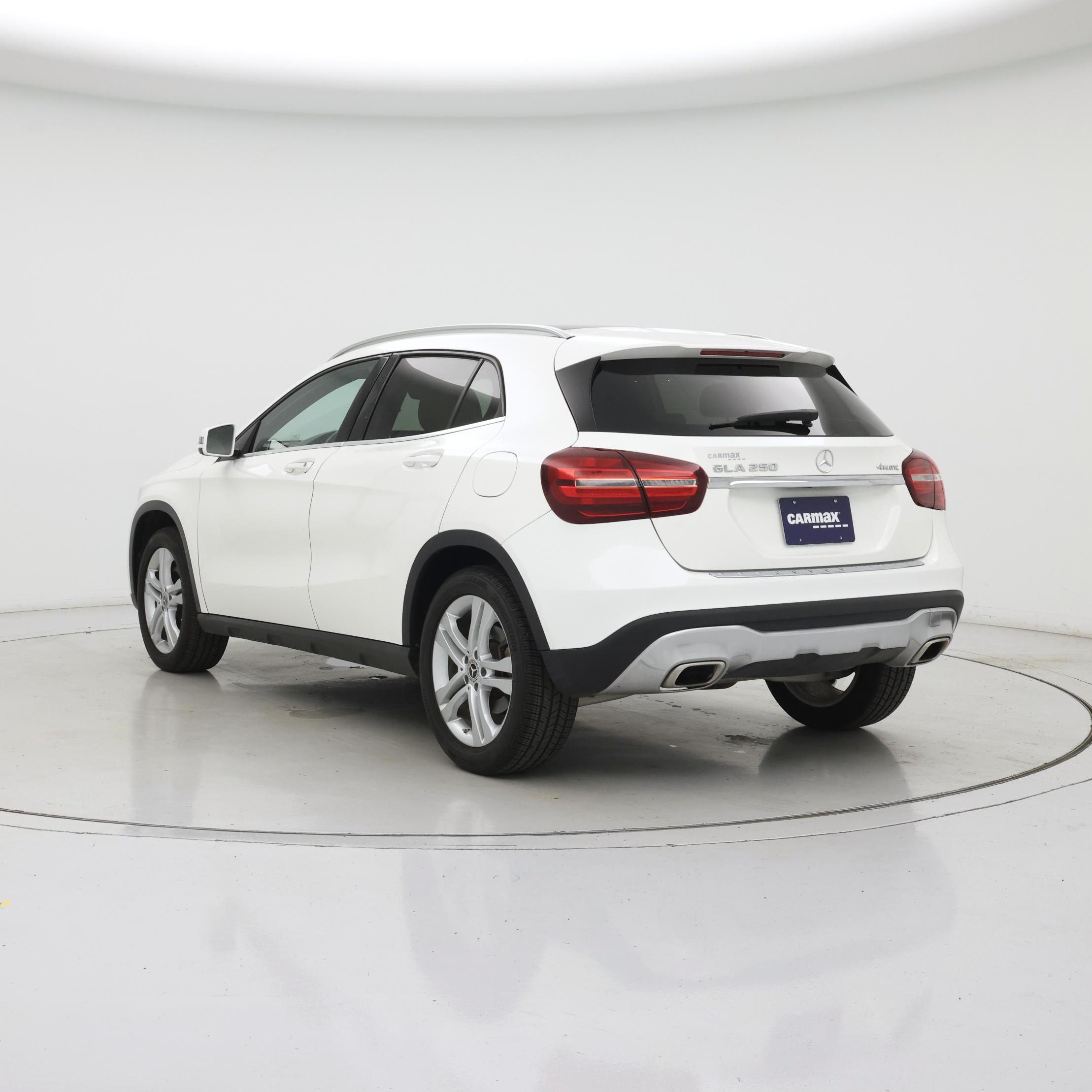 Thumbnail: 2020 Mercedes-Benz GLA - 2