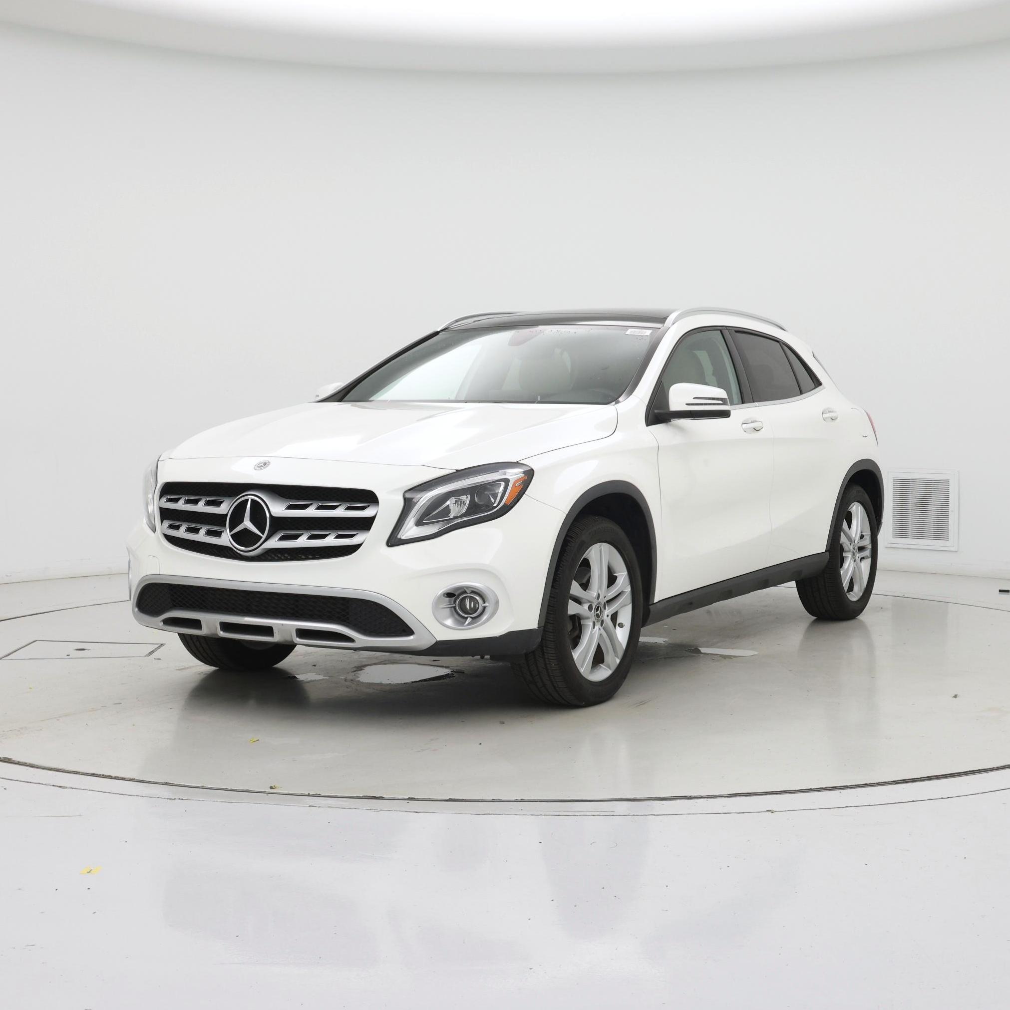 Thumbnail: 2020 Mercedes-Benz GLA - 4