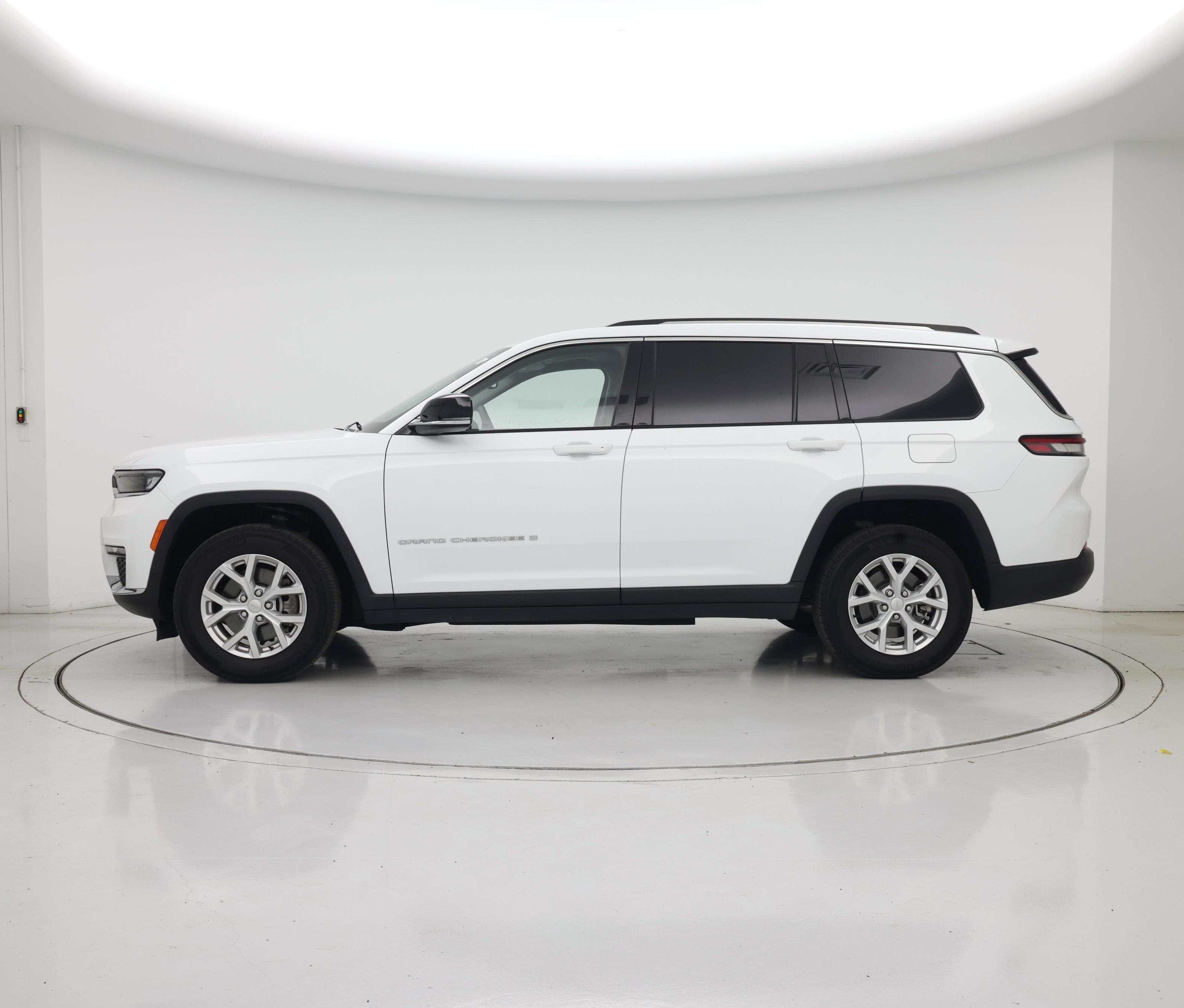 Thumbnail: 2023 Jeep Grand Cherokee L - 3