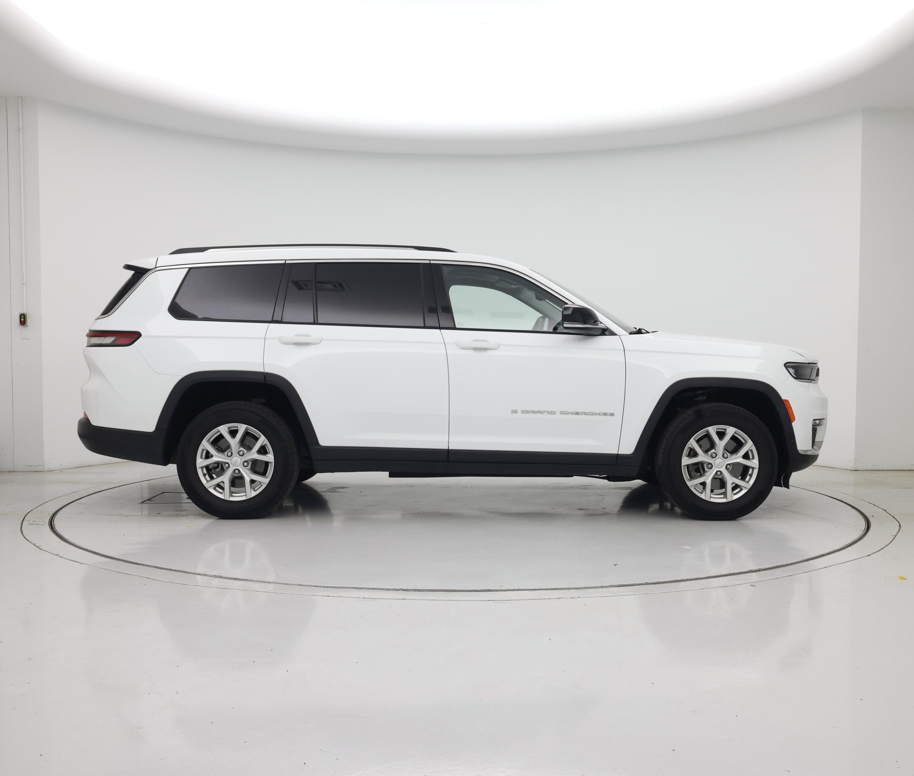 Thumbnail: 2023 Jeep Grand Cherokee L - 7