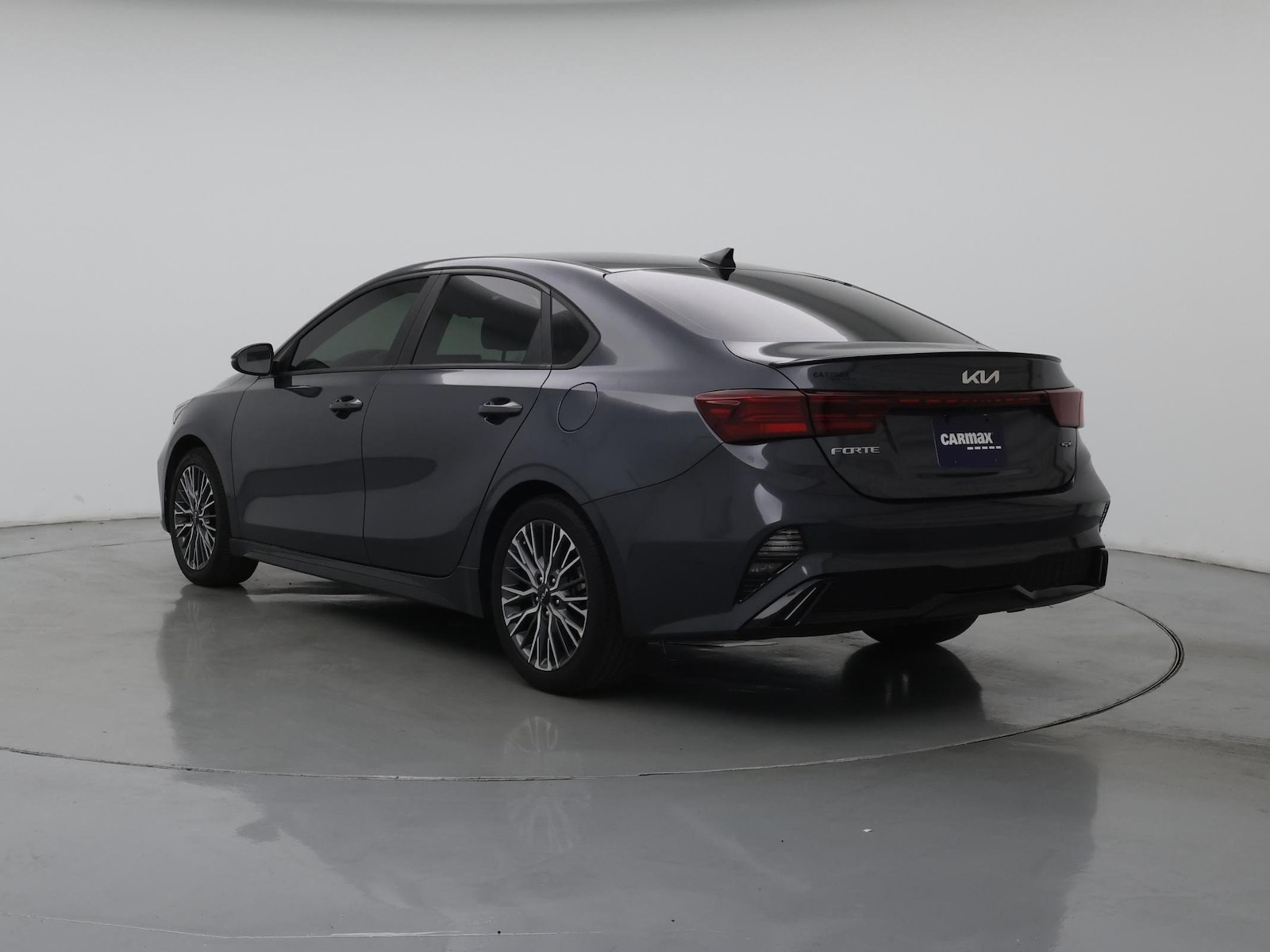 2023 Kia Forte GT-Line - Photo 3