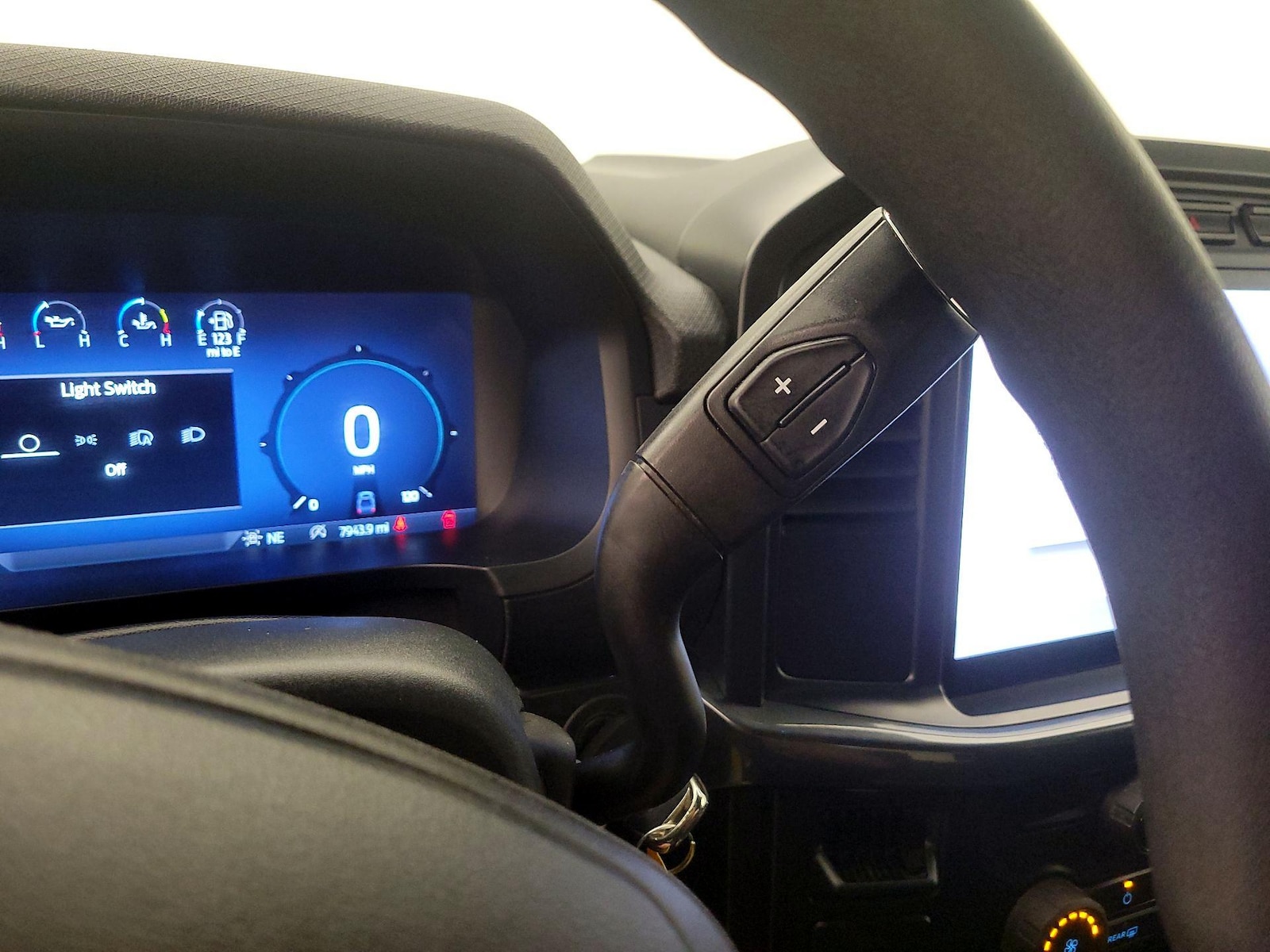 2024 Ford F-150 STX - Photo 19