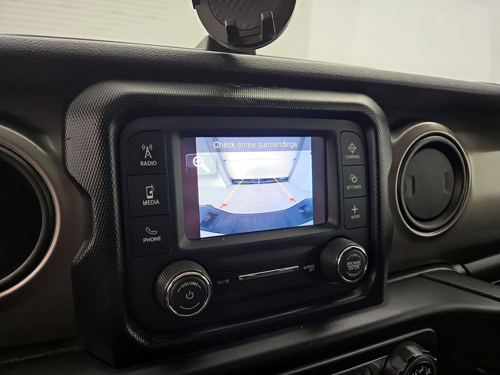 2020 Jeep Gladiator Sport S - Photo 15