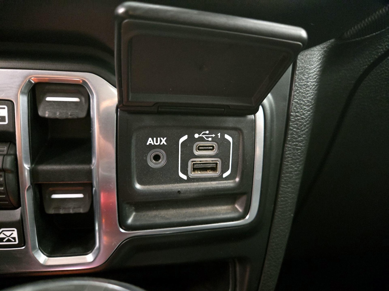 2020 Jeep Gladiator Sport S - Photo 19