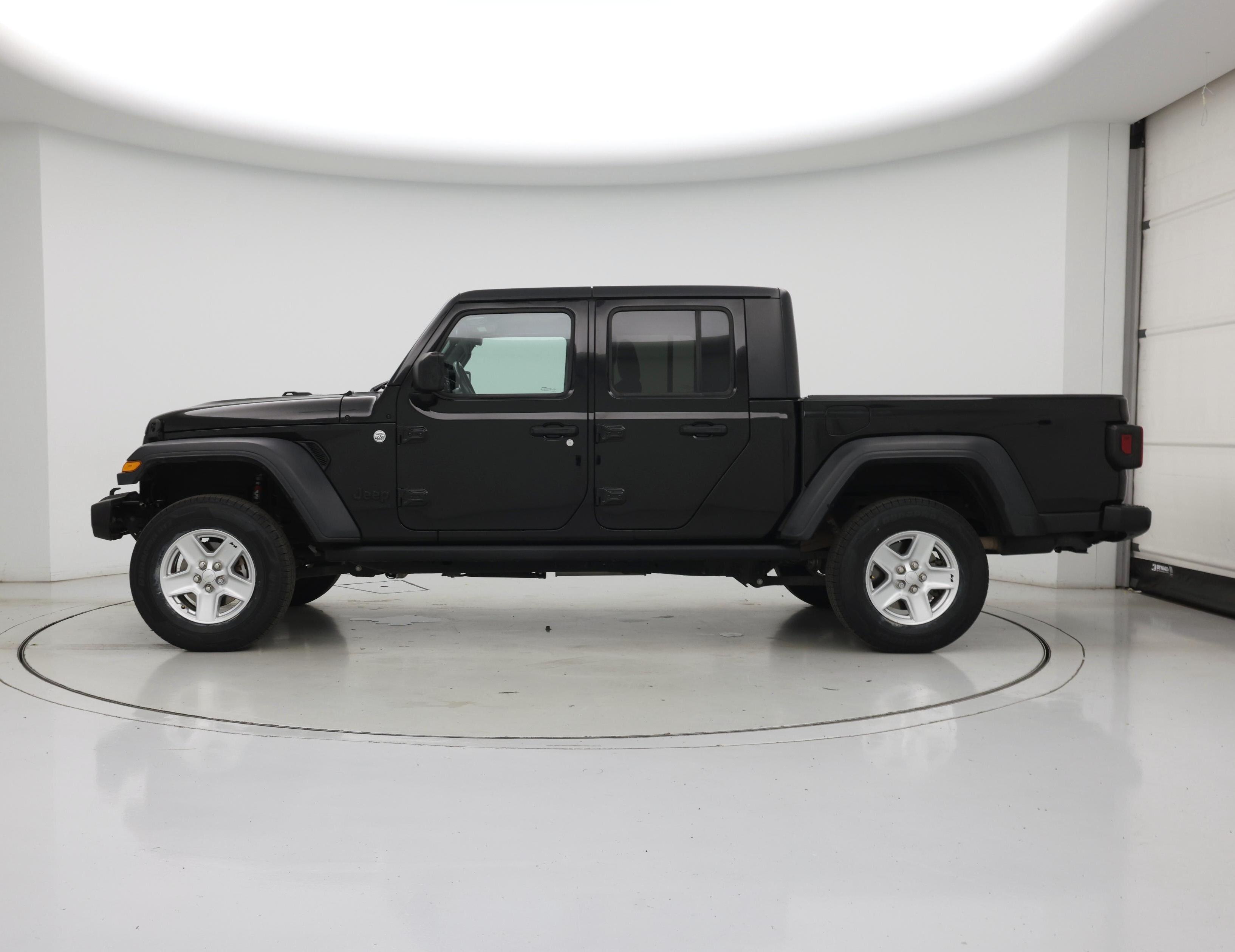 Thumbnail: 2020 Jeep Gladiator - 3