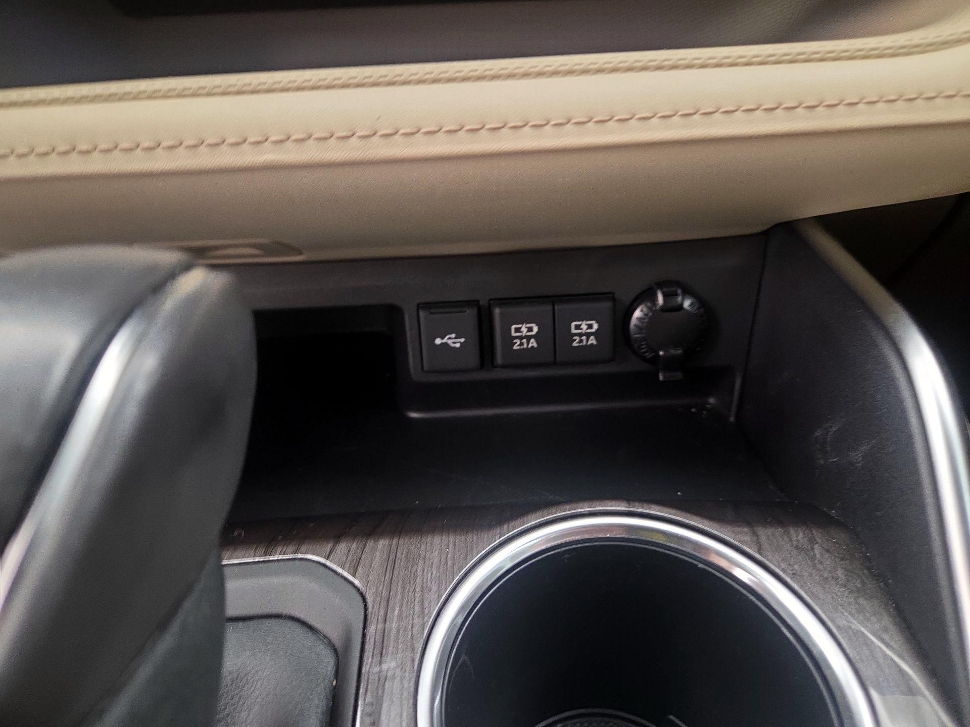 Thumbnail: 2021 Toyota Highlander - 19
