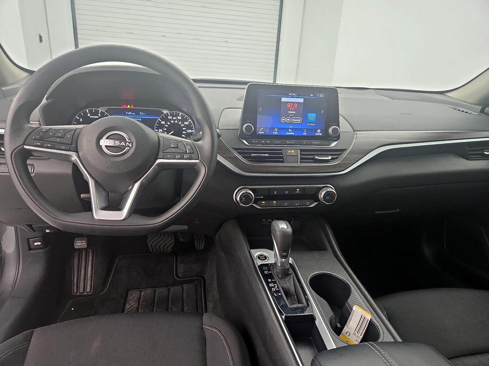 Thumbnail: 2025 Nissan Altima - 9