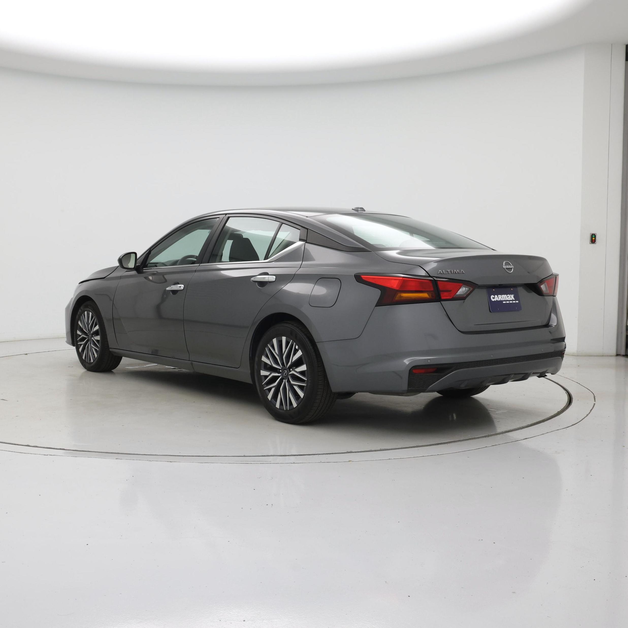 Thumbnail: 2025 Nissan Altima - 2