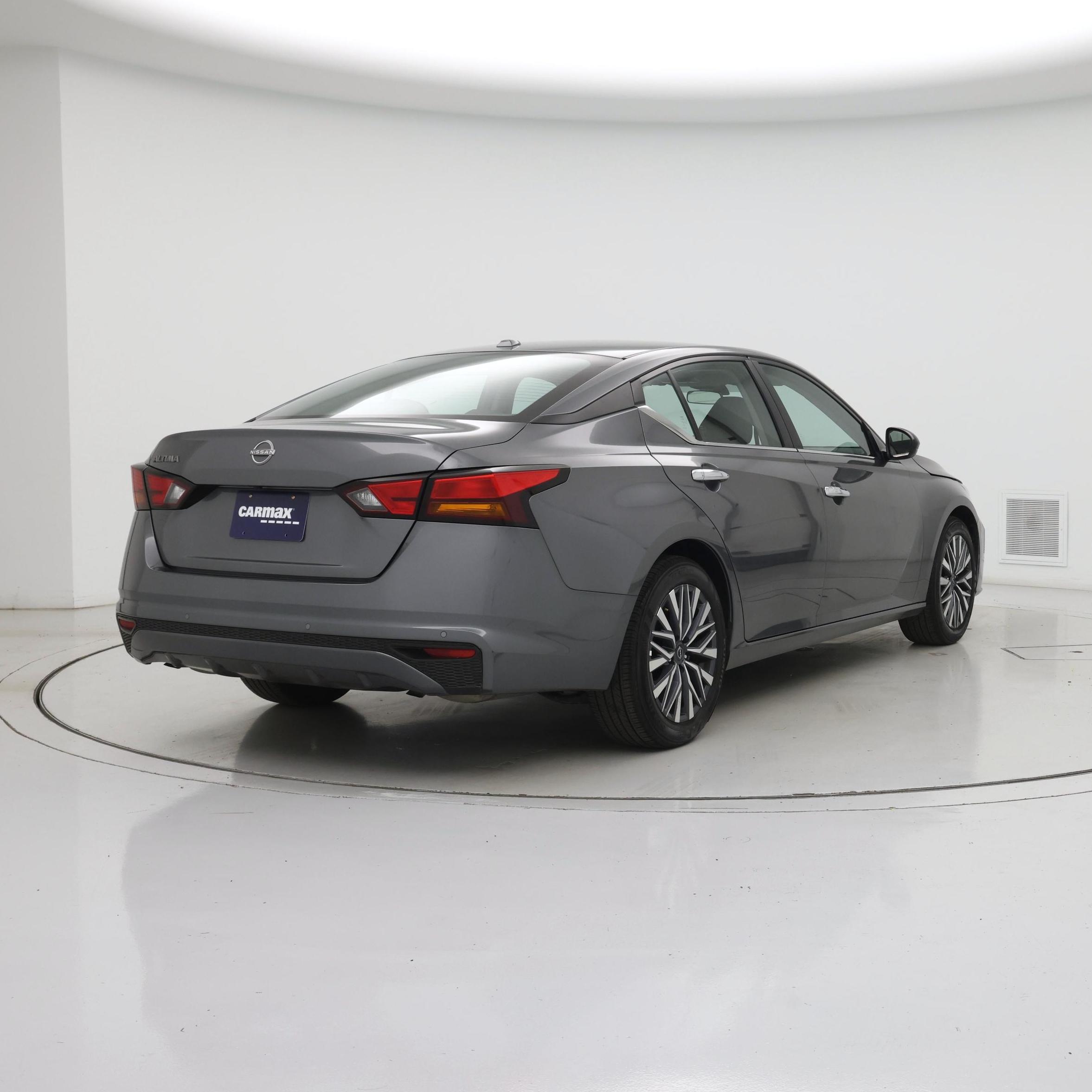 Thumbnail: 2025 Nissan Altima - 8
