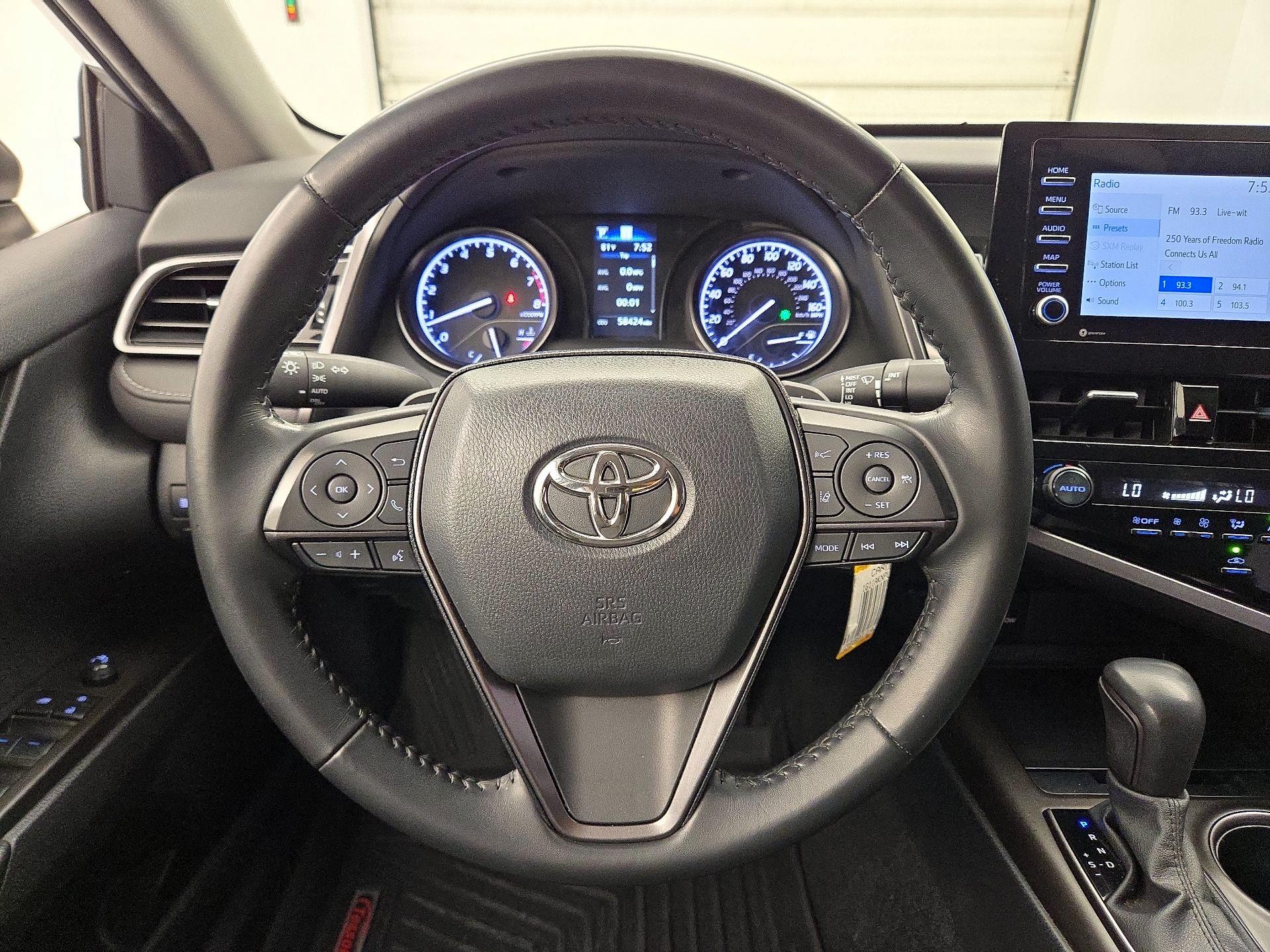 Thumbnail: 2023 Toyota Camry - 10