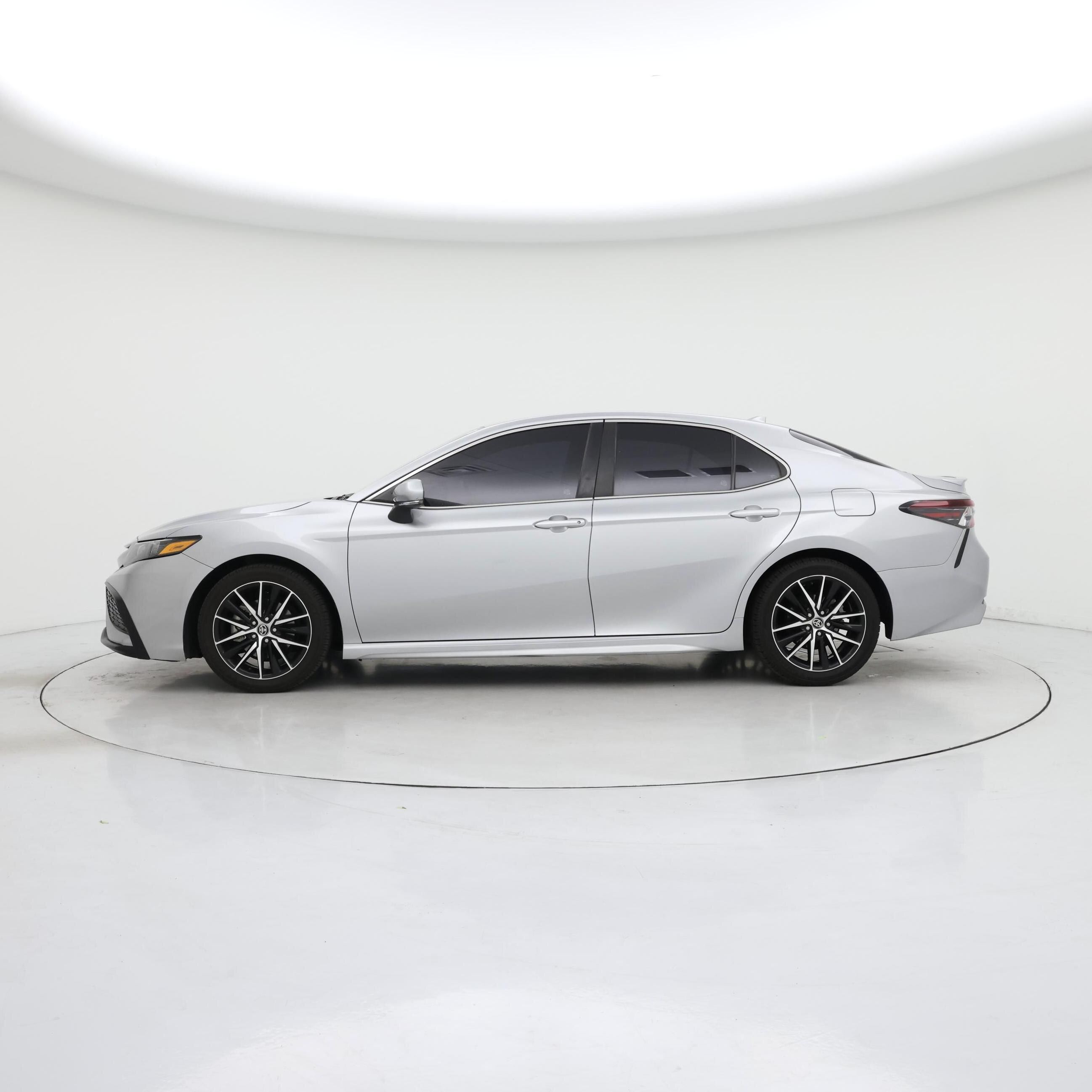 Thumbnail: 2023 Toyota Camry - 3