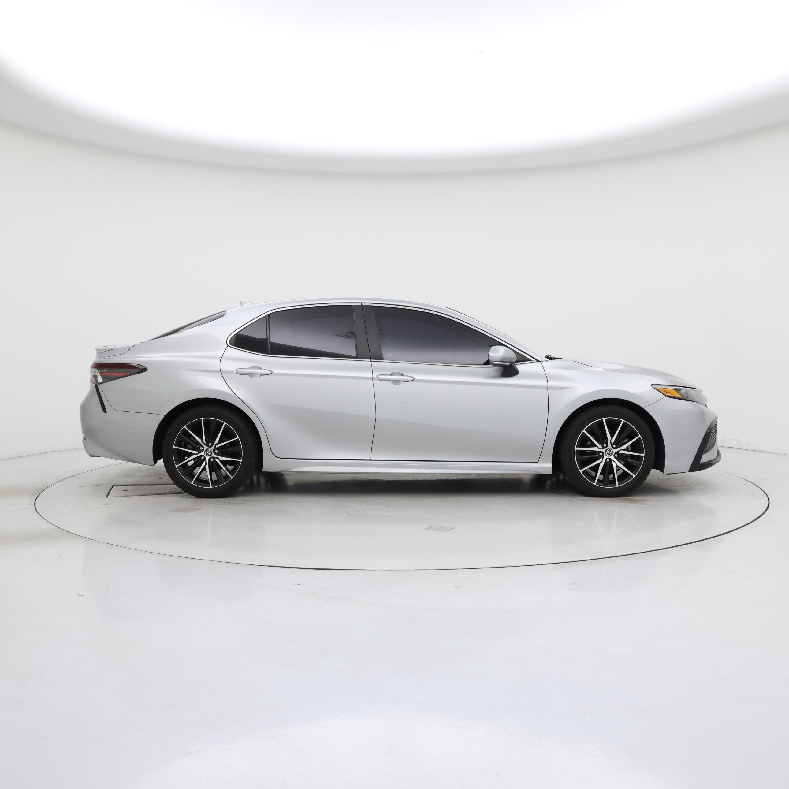 Thumbnail: 2023 Toyota Camry - 7
