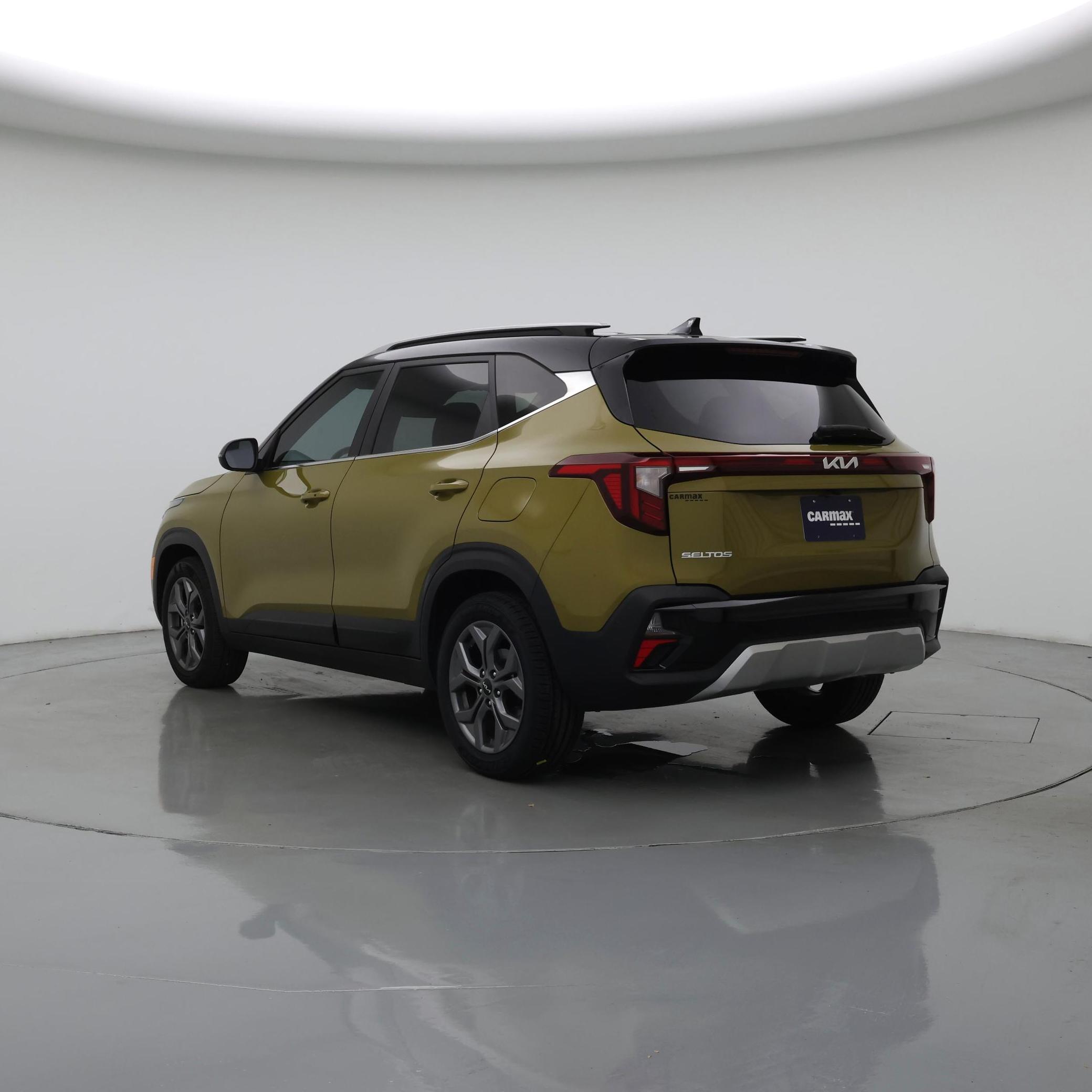Thumbnail: 2024 Kia Seltos - 2