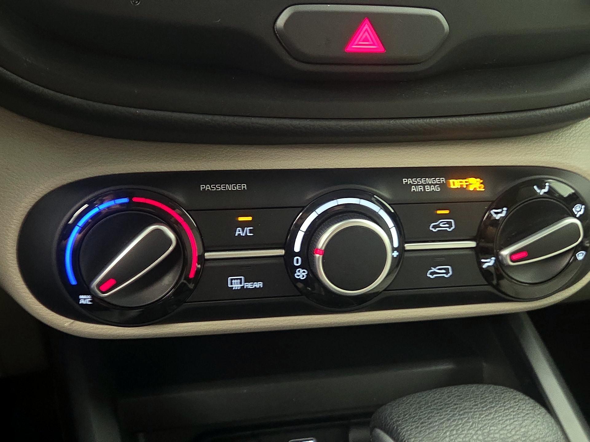 Thumbnail: 2025 Kia Soul - 16