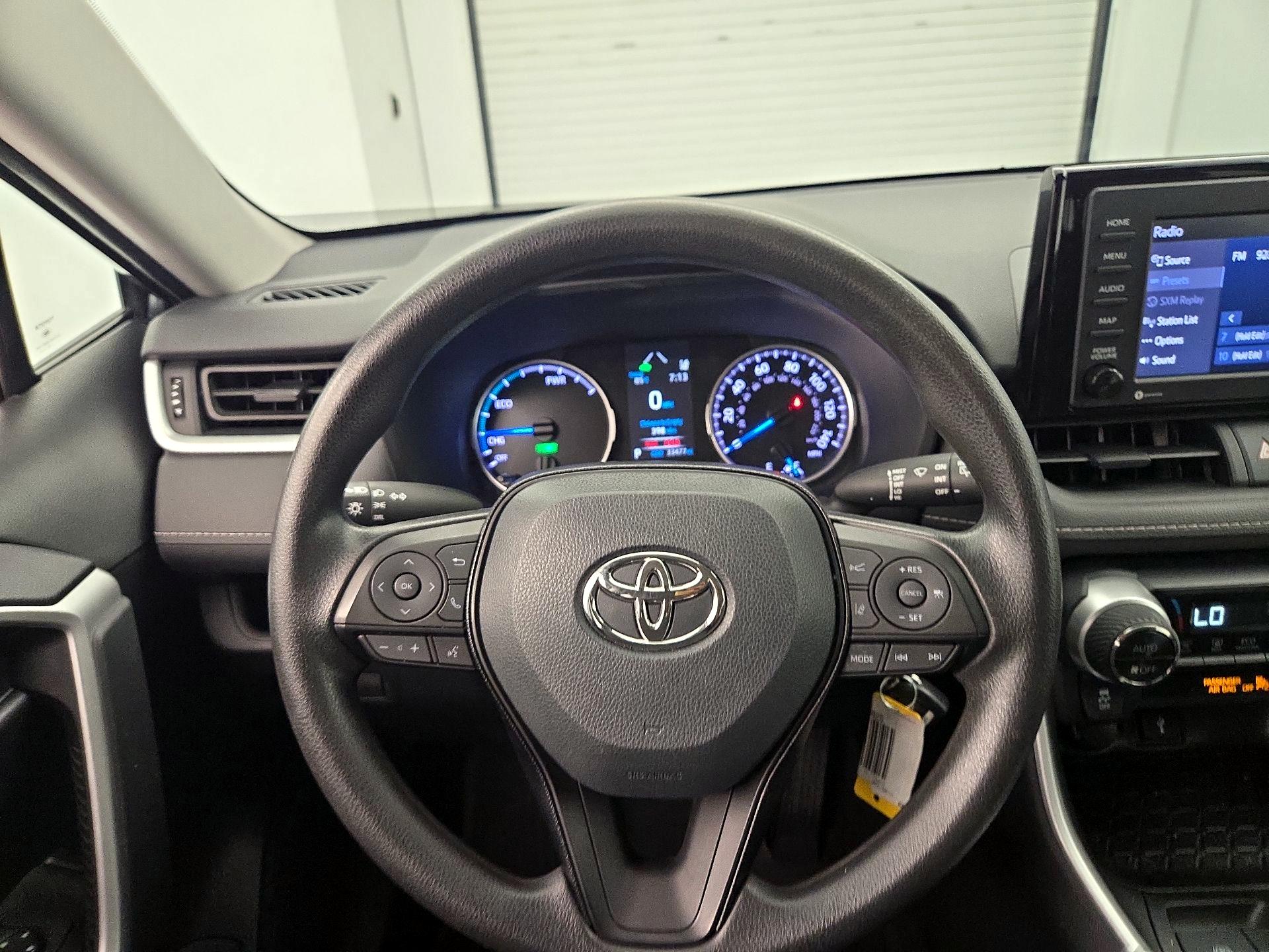 Thumbnail: 2021 Toyota RAV4 - 10