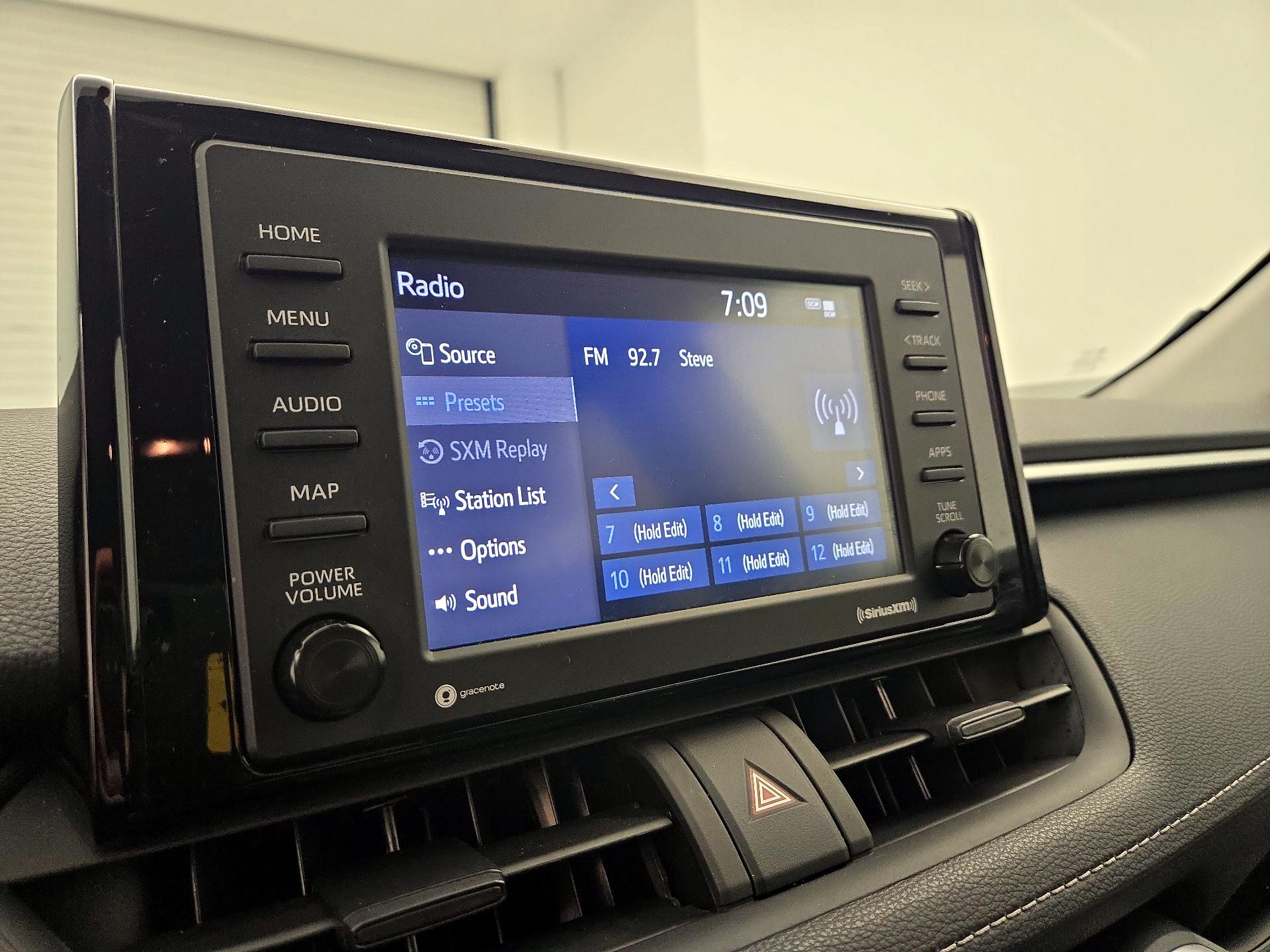 Thumbnail: 2021 Toyota RAV4 - 15