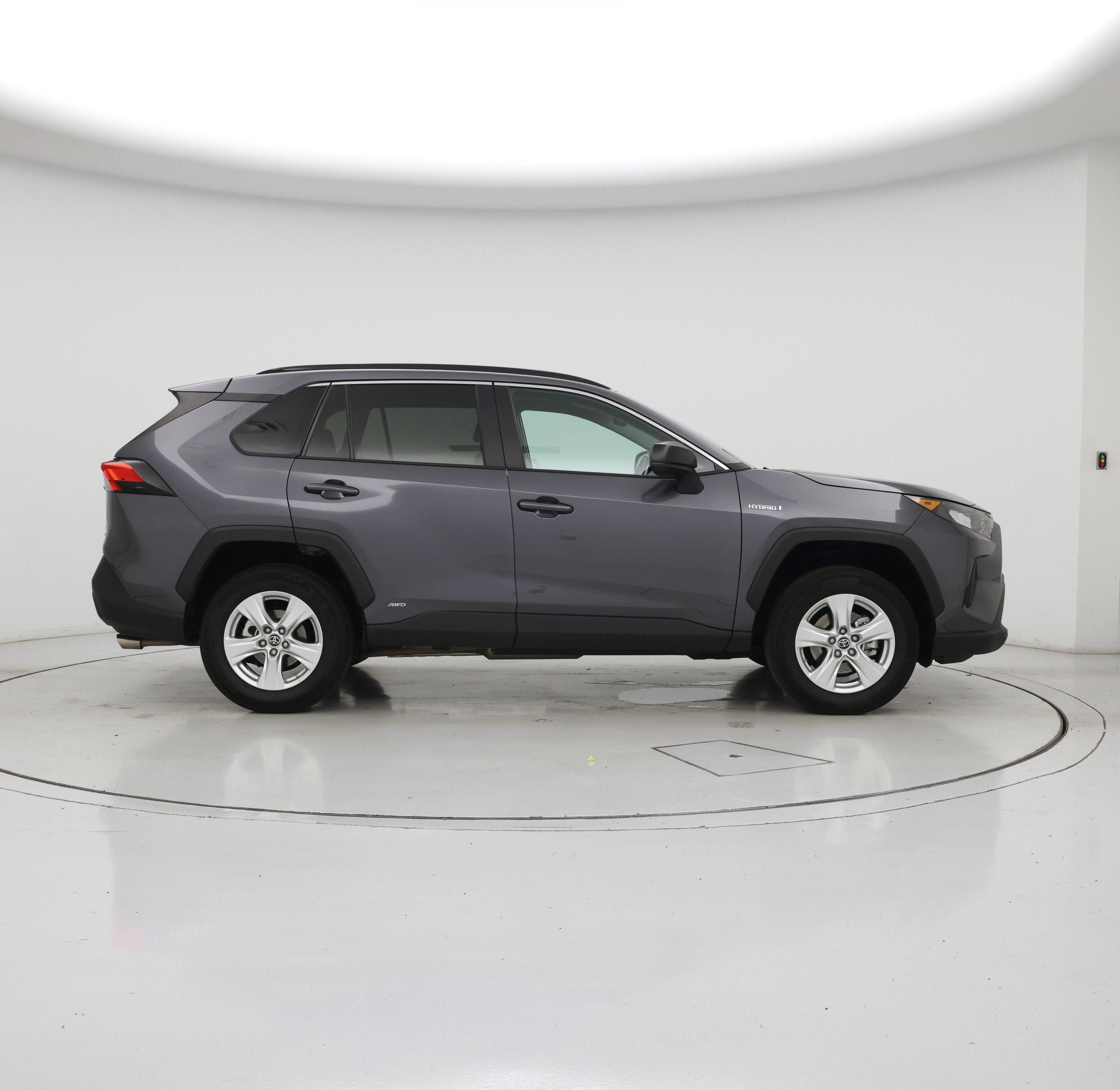 Thumbnail: 2021 Toyota RAV4 - 7