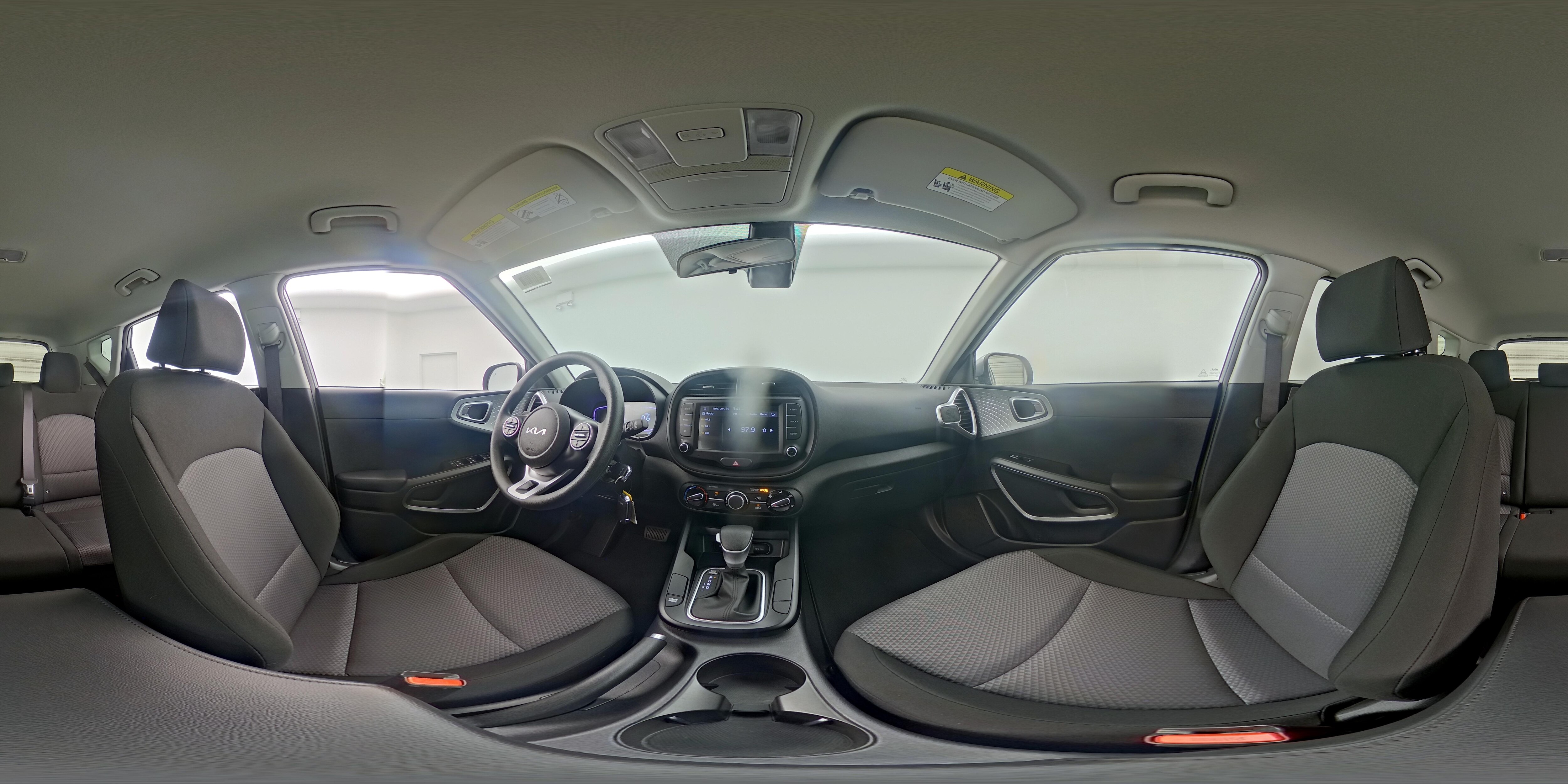2025 Kia Soul LX - Photo 25