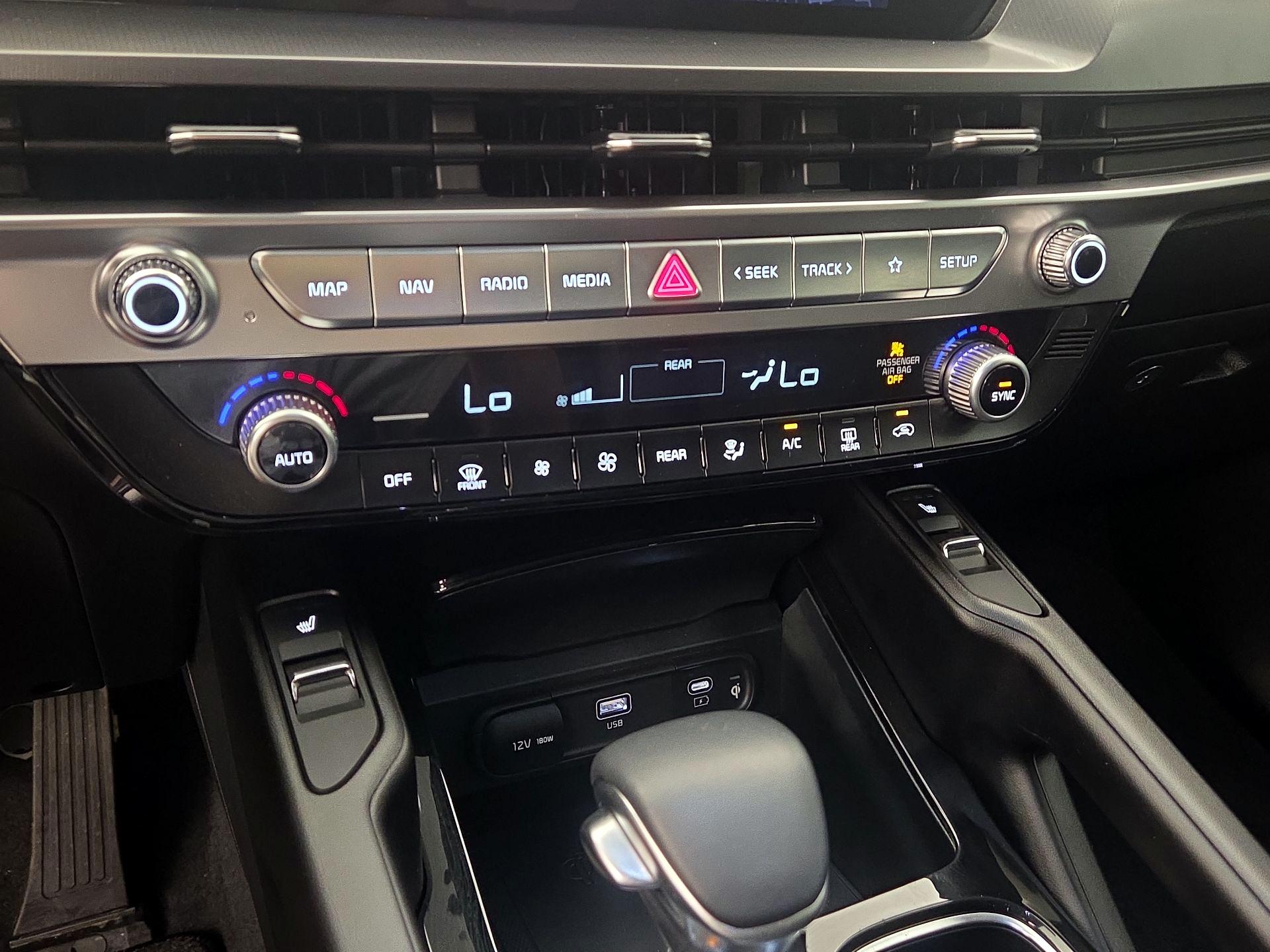 Thumbnail: 2025 Kia Telluride - 17