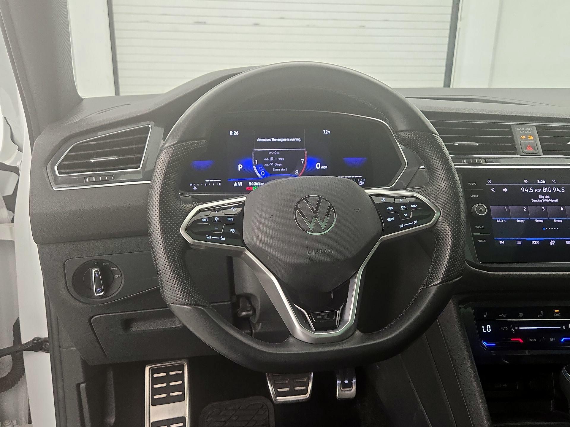 Thumbnail: 2023 Volkswagen Tiguan - 10